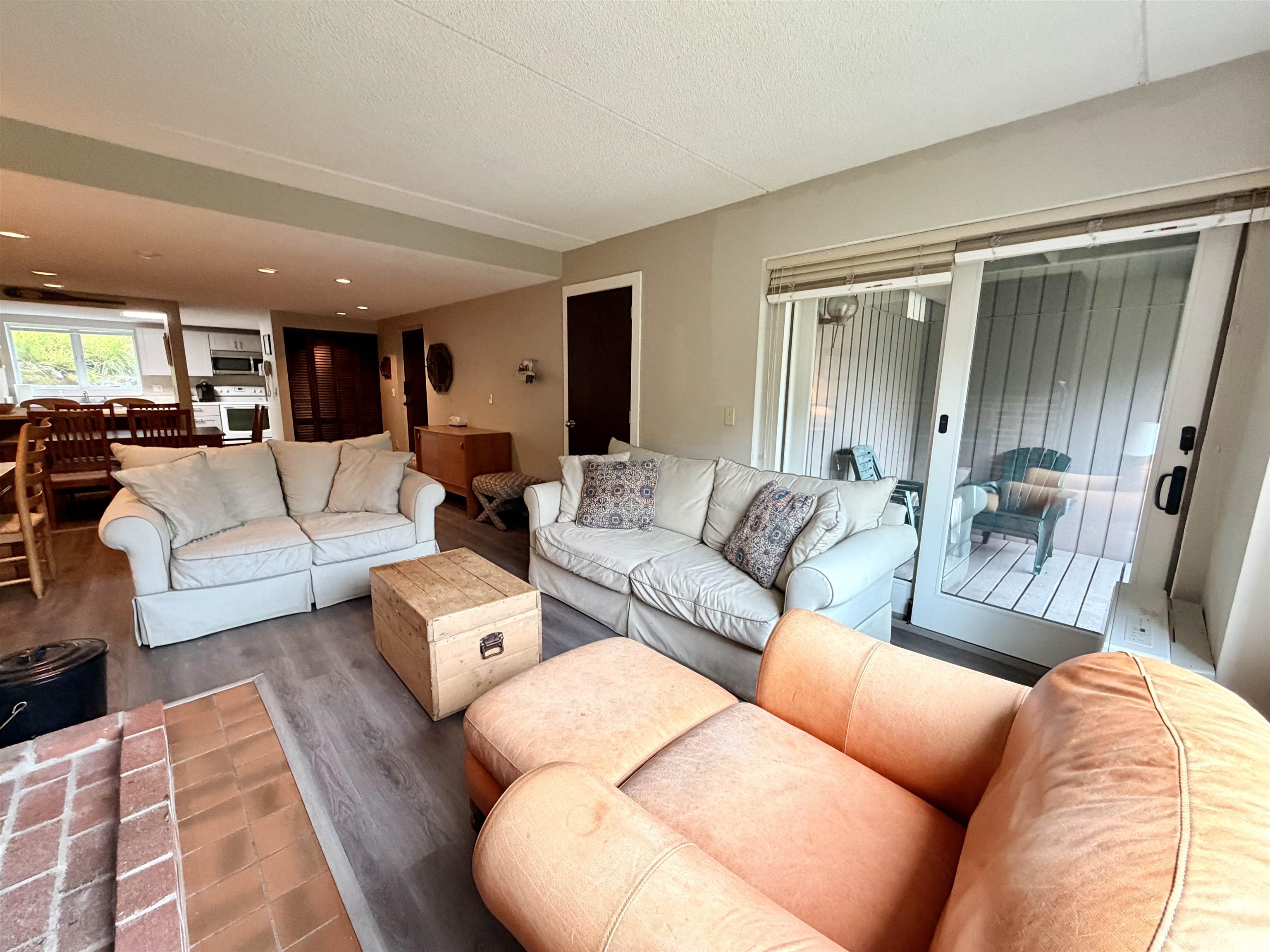 34 Snowtree Lane Property Photo 6