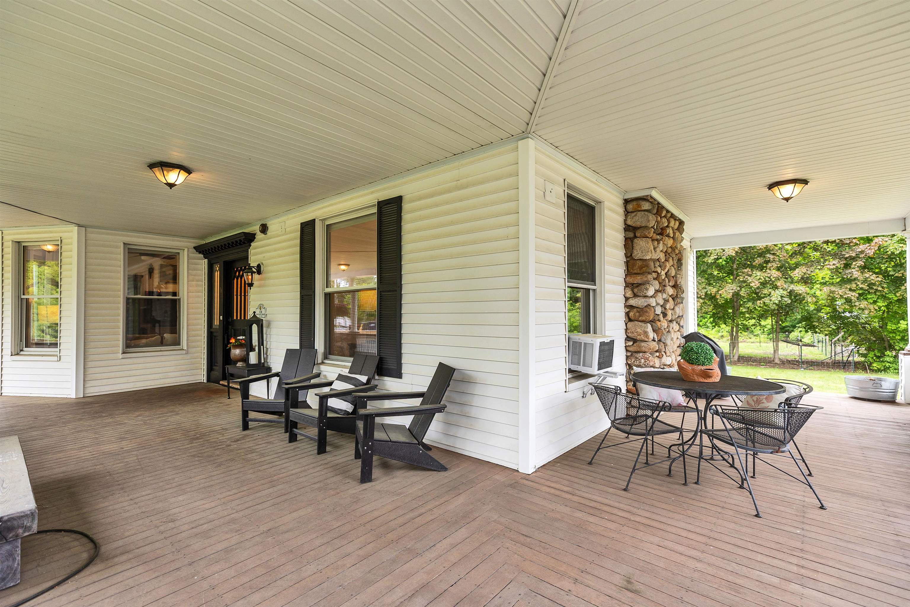 120 S Mast Street Property Photo 38