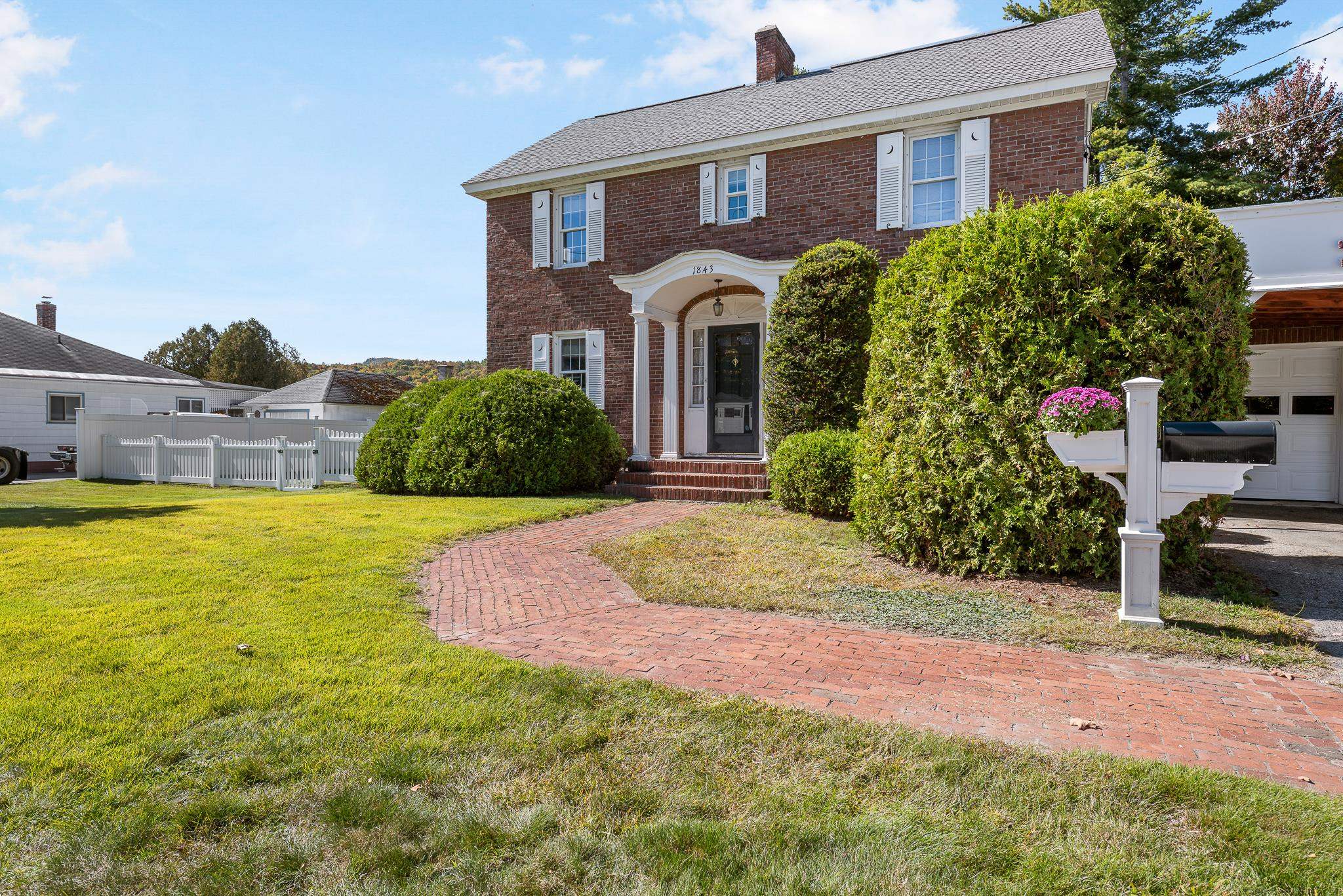 1843 Hutchins Street Property Photo 1