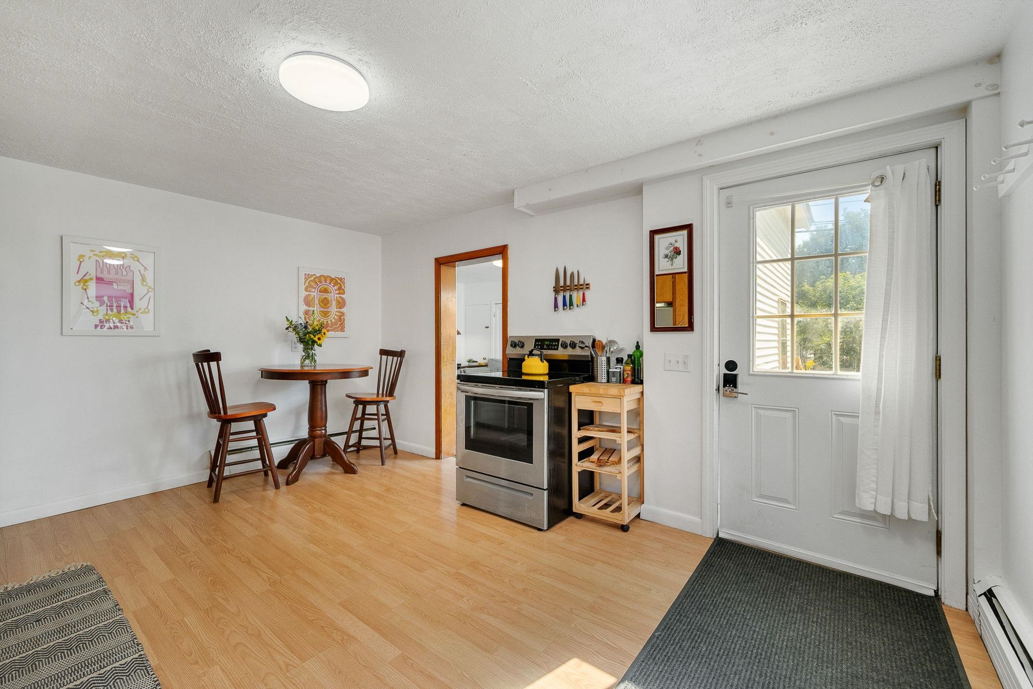 162 Weaver Street Property Photo 6