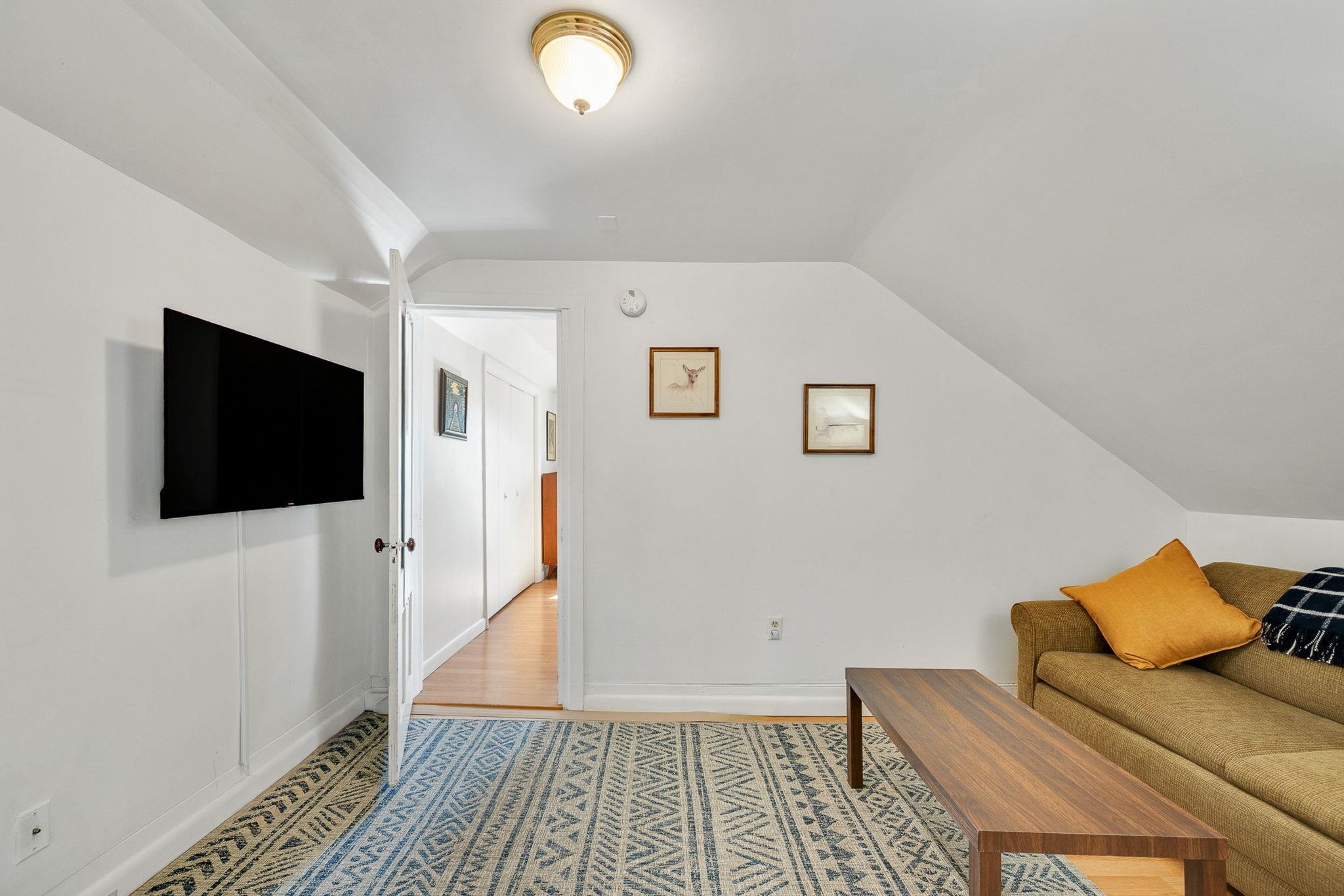 162 Weaver Street Property Photo 22