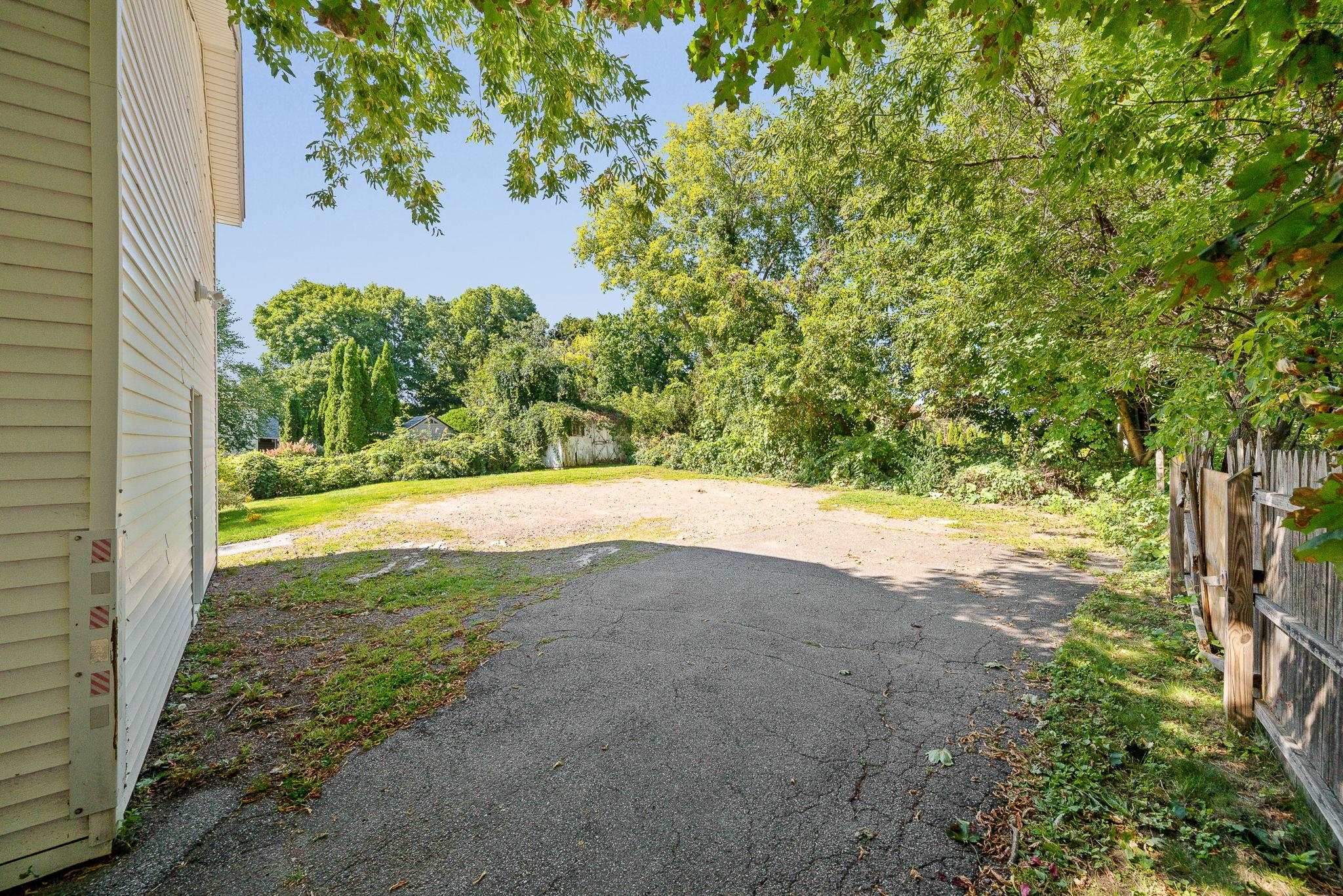 162 Weaver Street Property Photo 30
