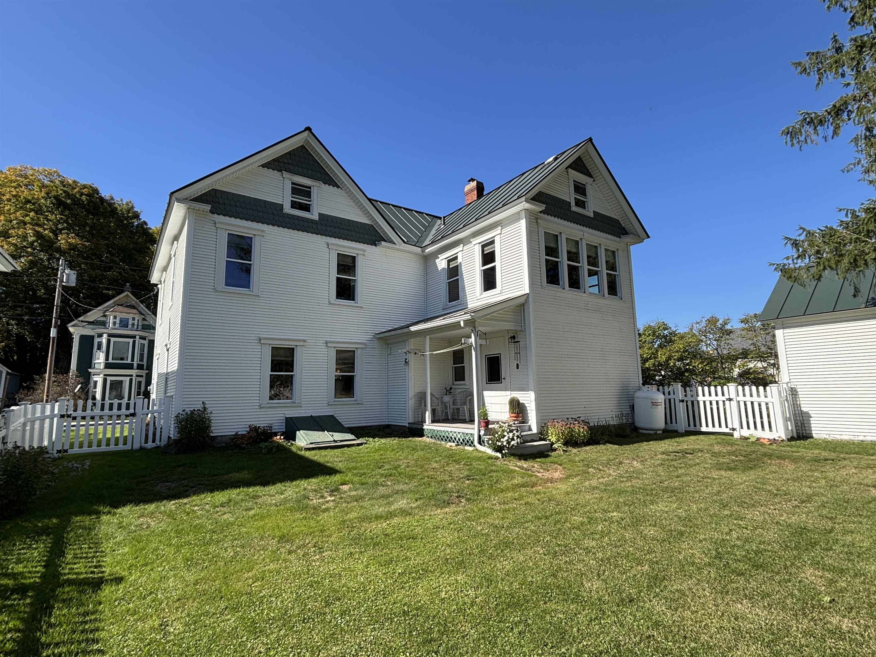 47 Court Street Property Photo 6