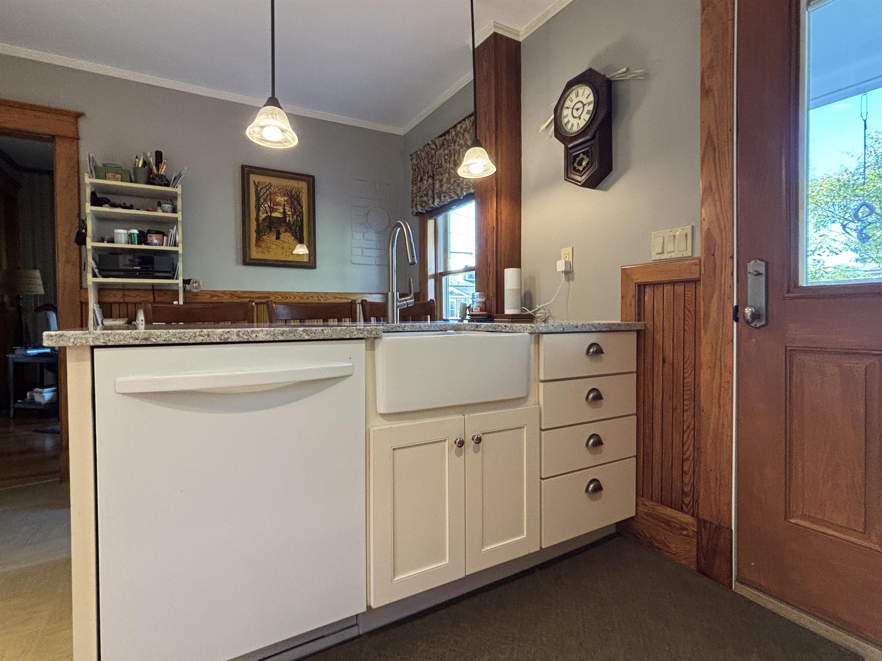 47 Court Street Property Photo 9