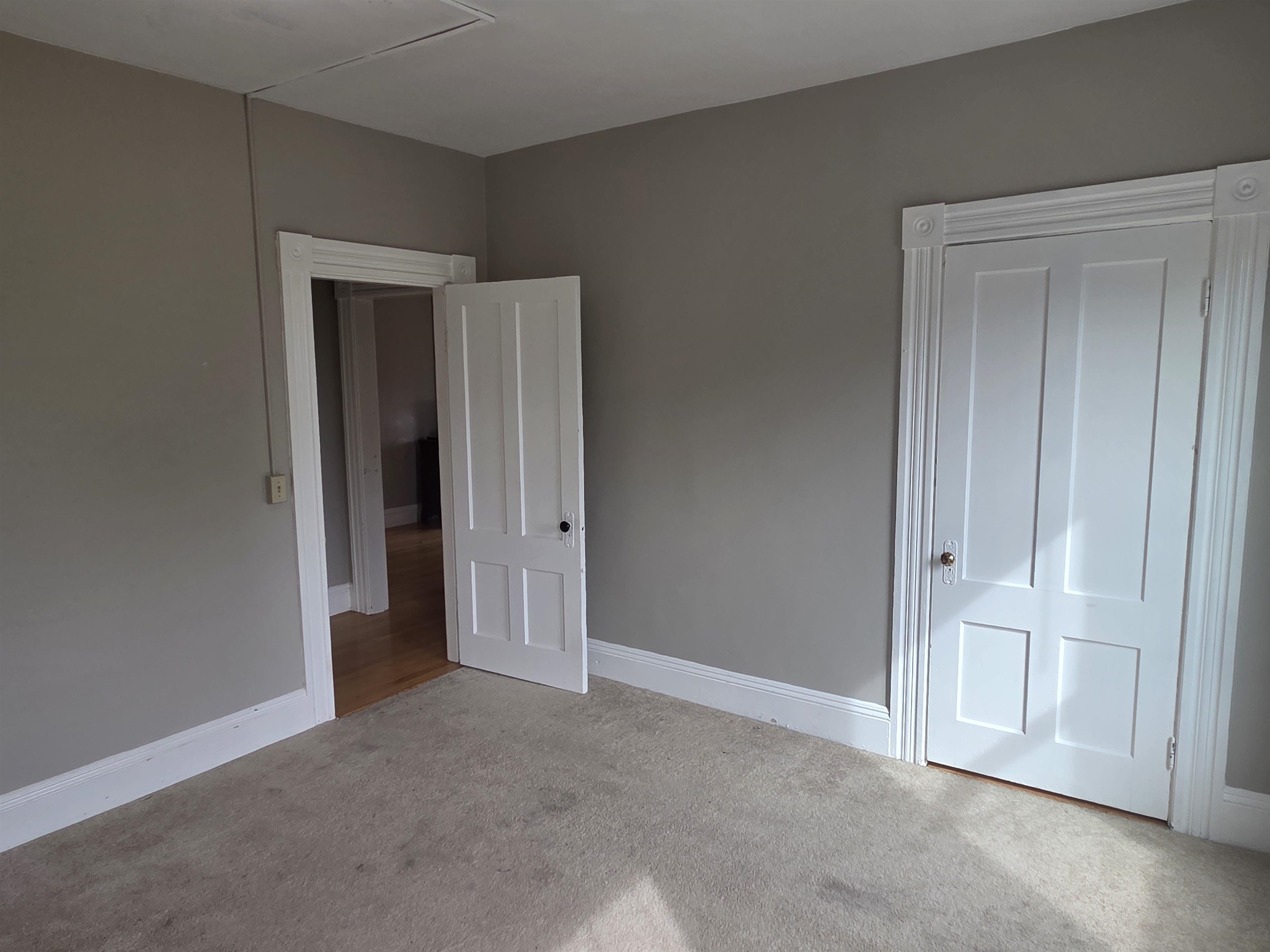 498 Merrimack Street Property Photo 4