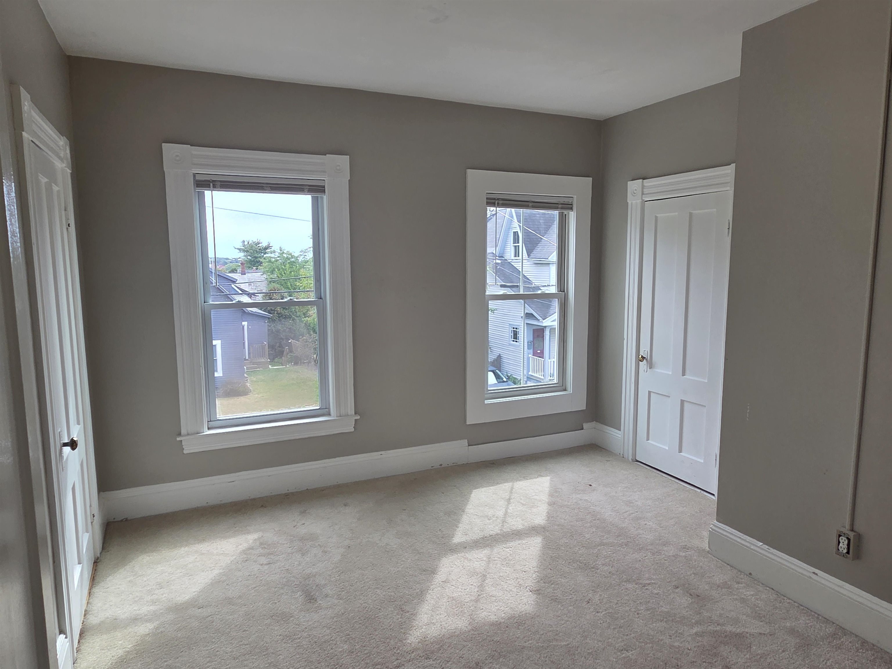 498 Merrimack Street Property Photo 5