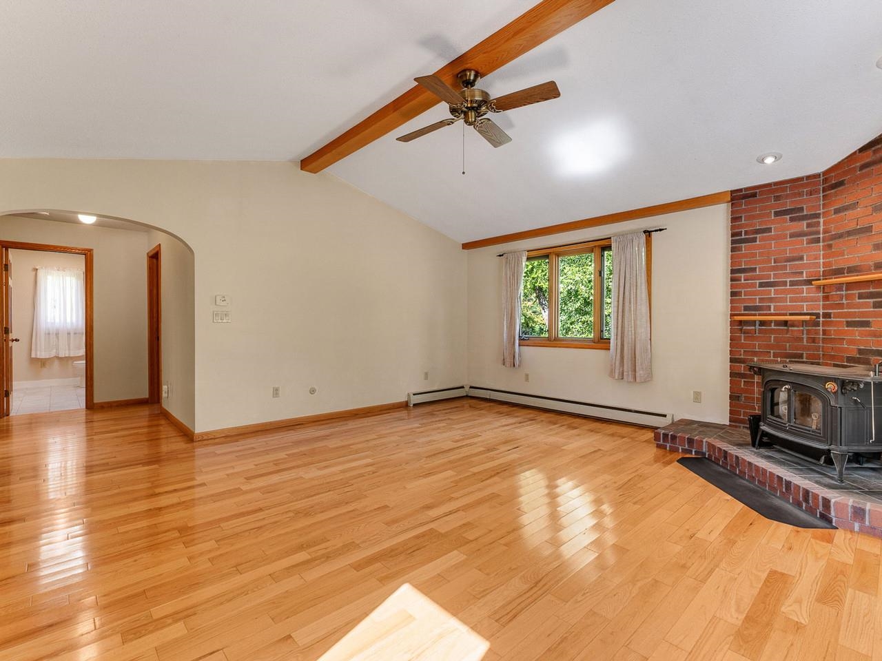 31 Mountain Meadow Property Photo 12