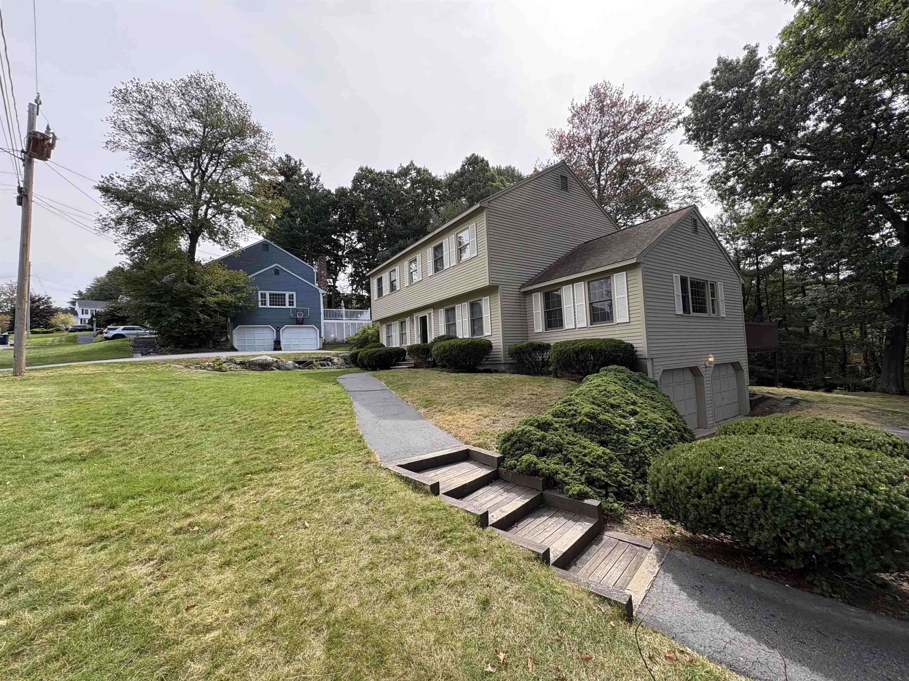 15 Topaz Drive Property Photo 2