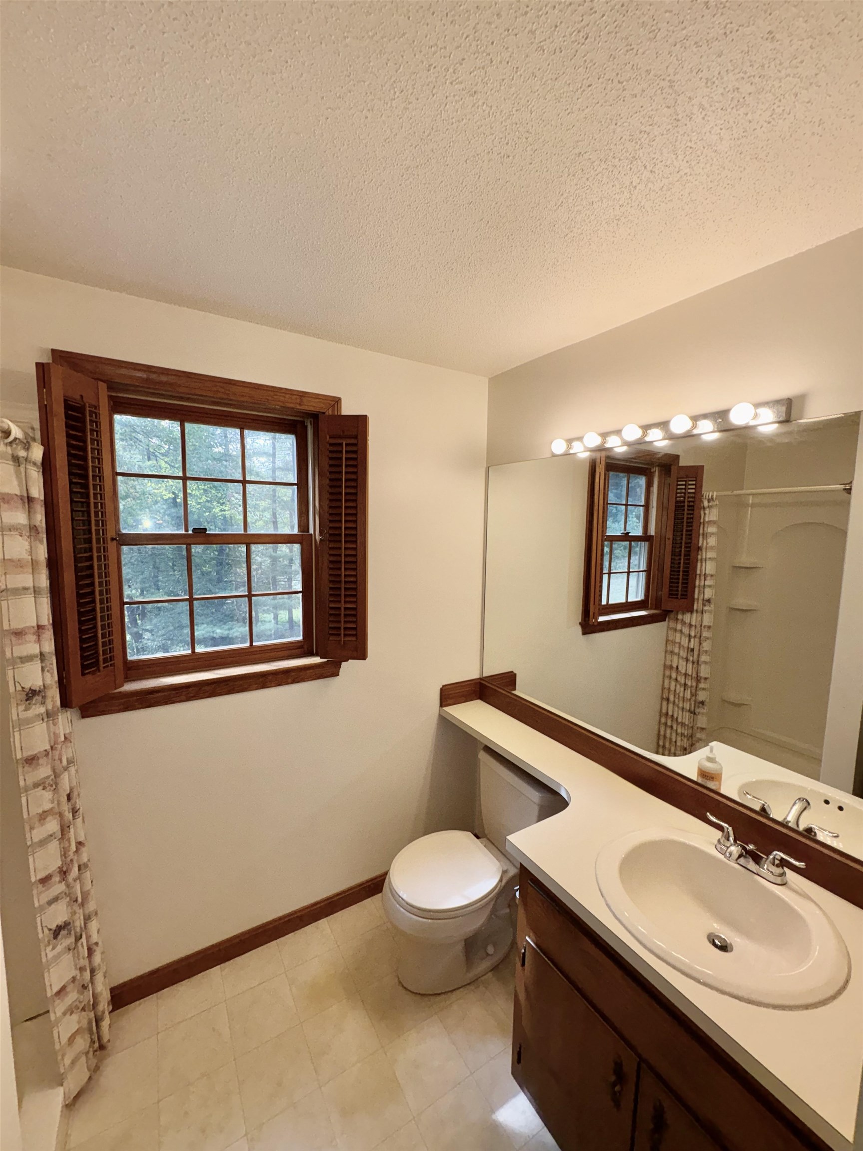 15 Topaz Drive Property Photo 14