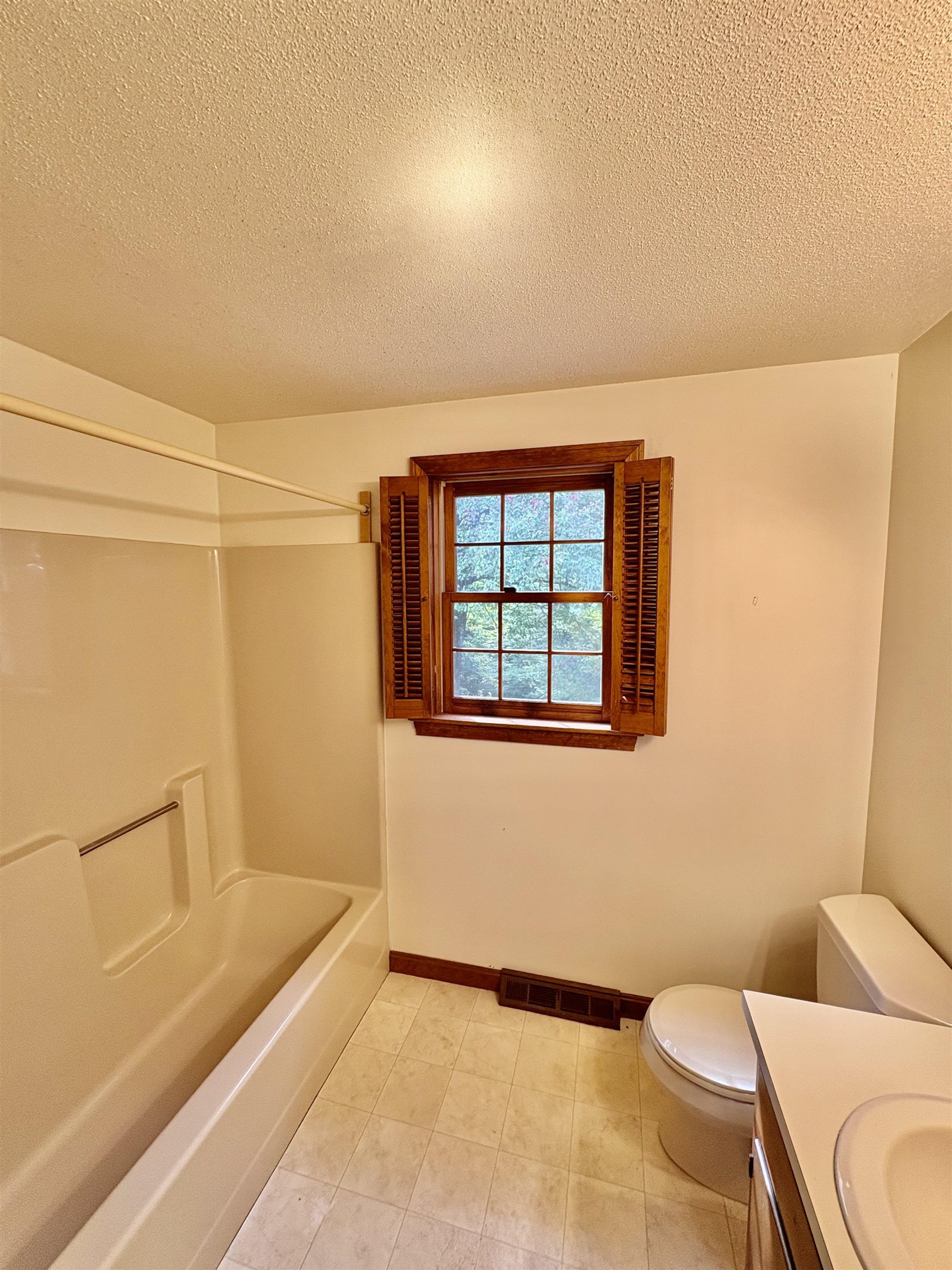 15 Topaz Drive Property Photo 30