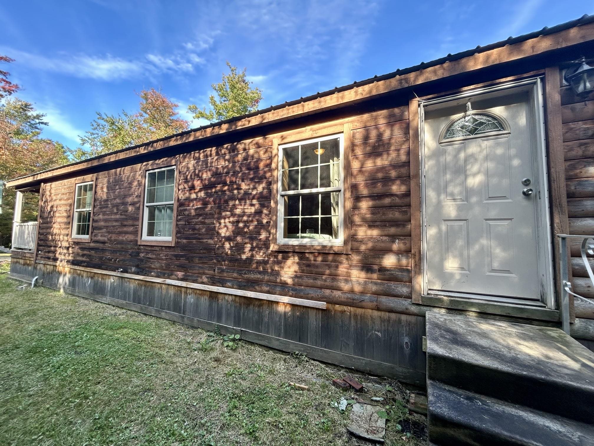 1715 Dearing Road Property Photo 2