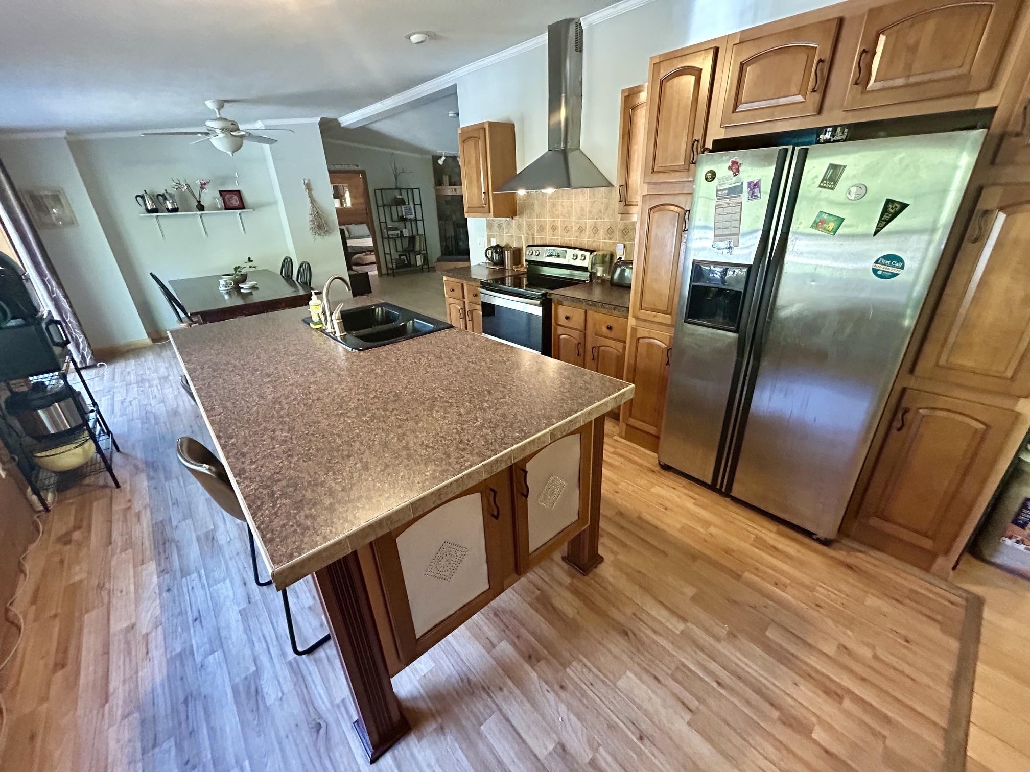 1715 Dearing Road Property Photo 7