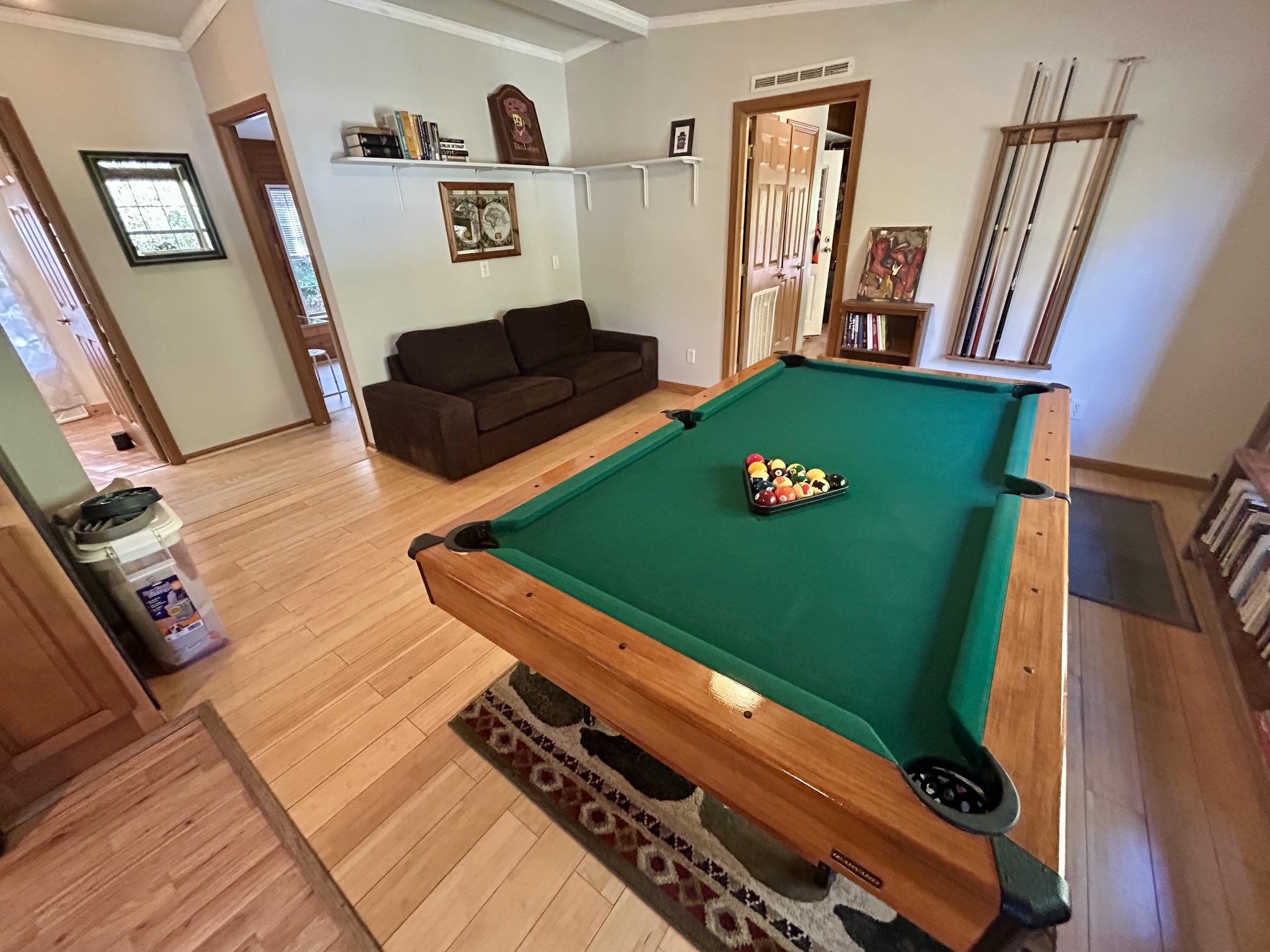 1715 Dearing Road Property Photo 8