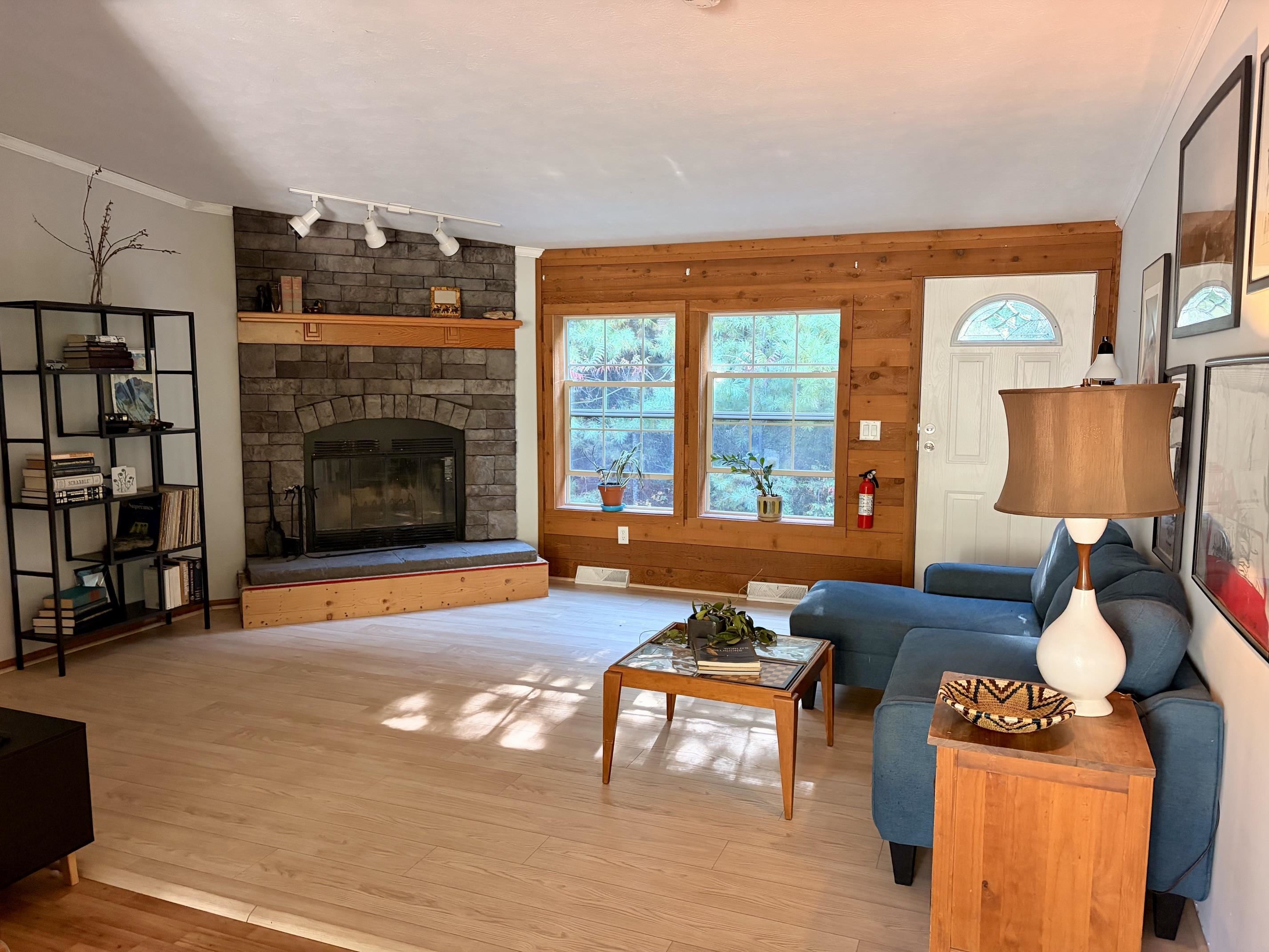 1715 Dearing Road Property Photo 11