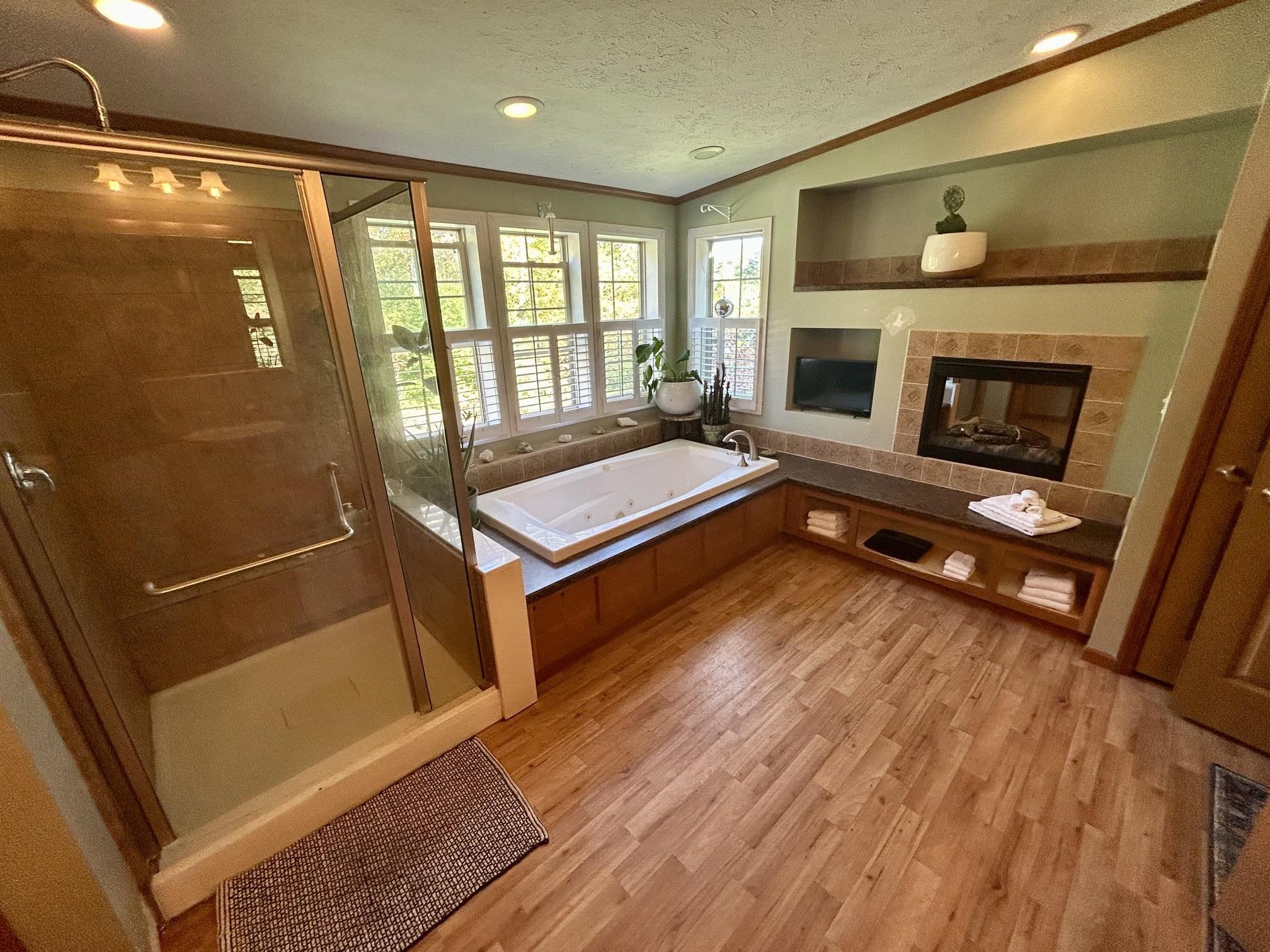 1715 Dearing Road Property Photo 16