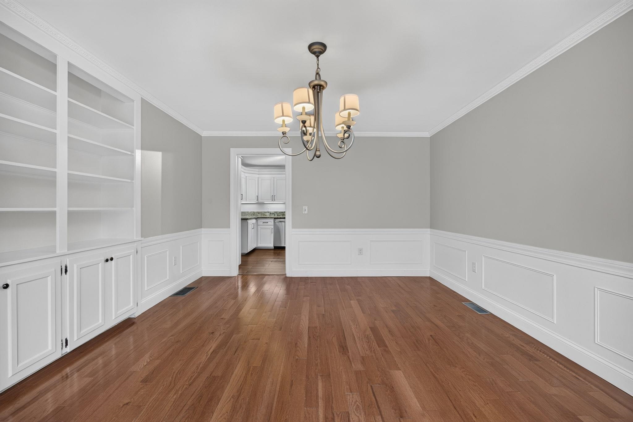 27 W Adelaide Avenue Property Photo 15
