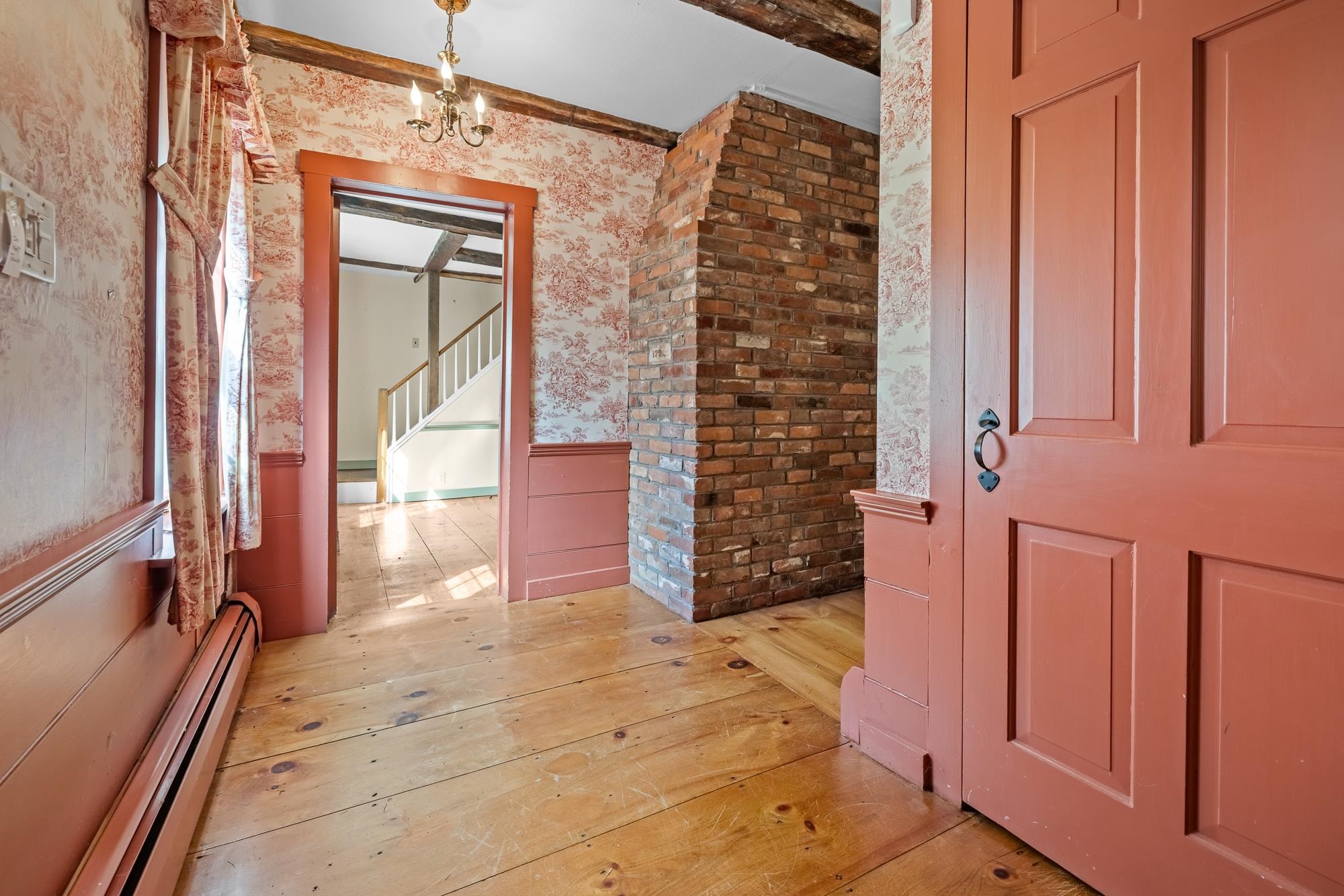 1419 Cloudland Road Property Photo 4