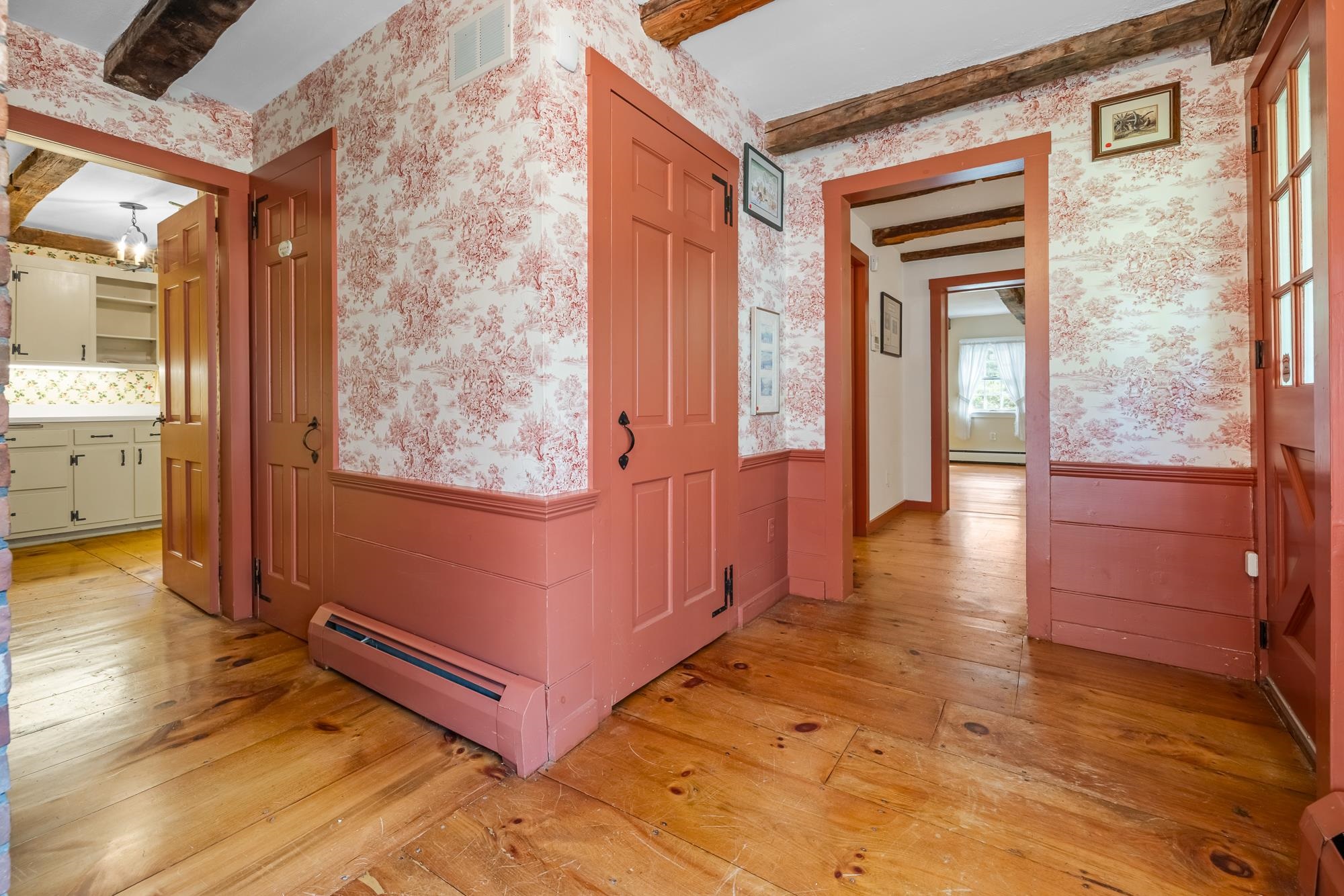 1419 Cloudland Road Property Photo 5