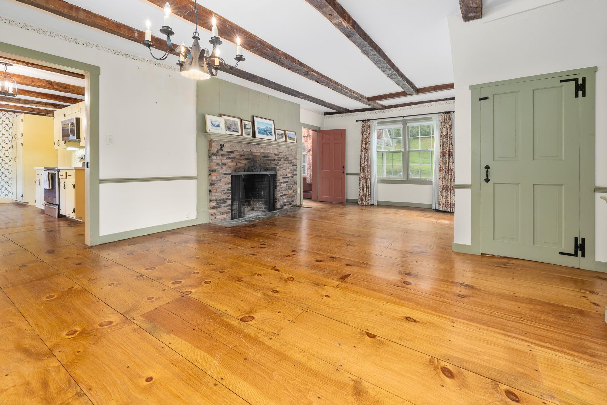 1419 Cloudland Road Property Photo 10
