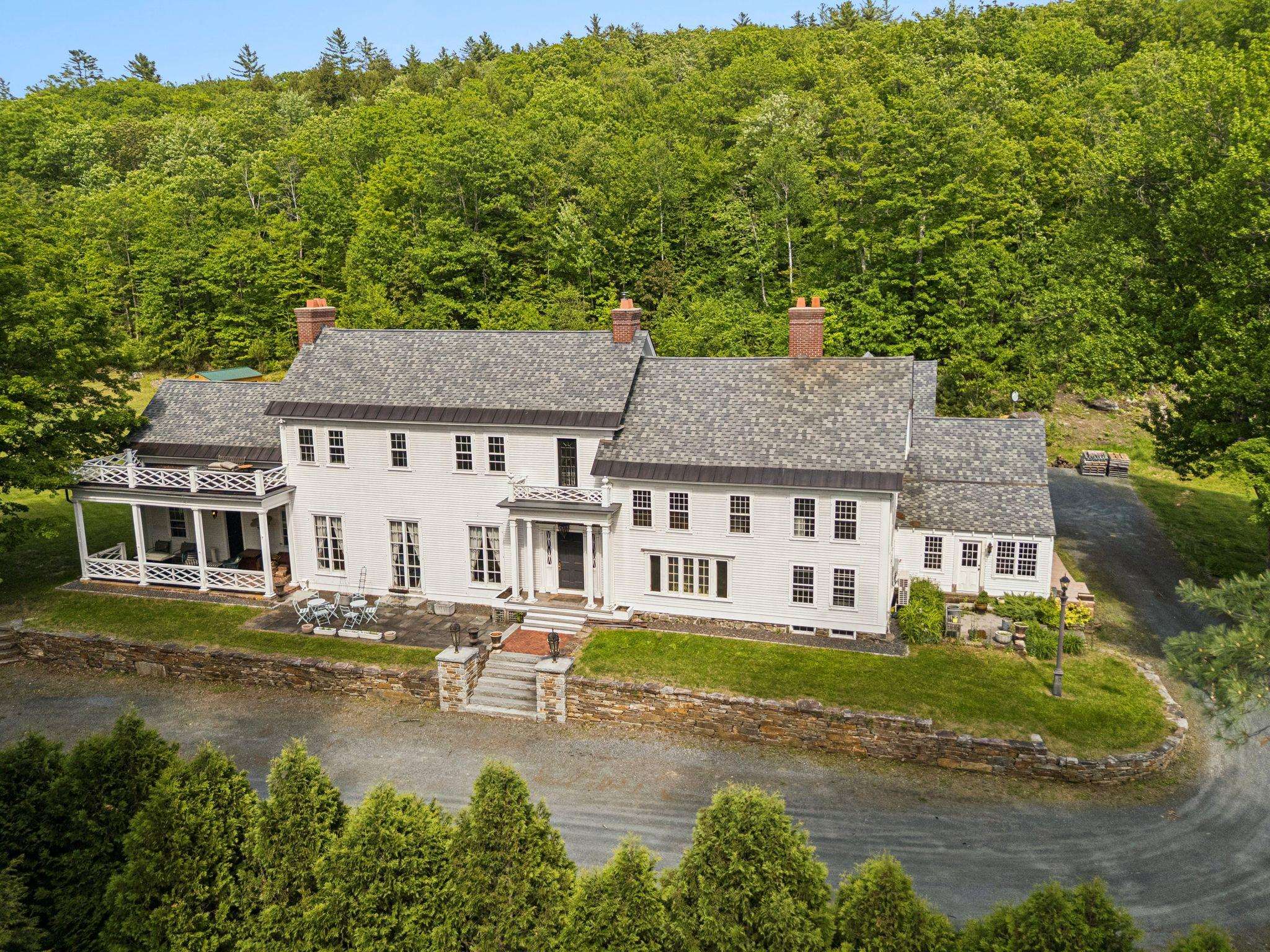 9 Camel Hump Road Property Photo 1