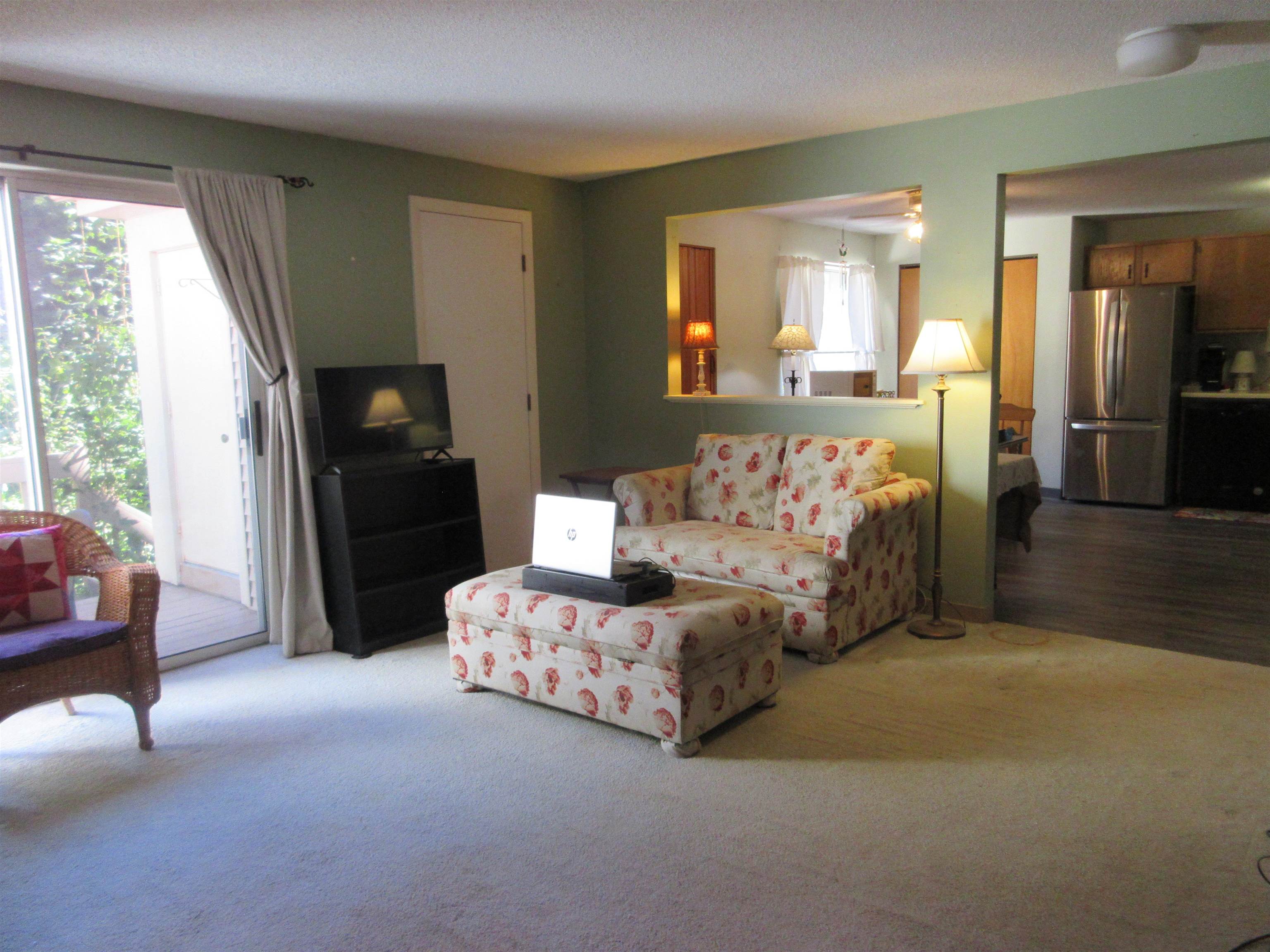 164 Morningside Commons Property Photo 7
