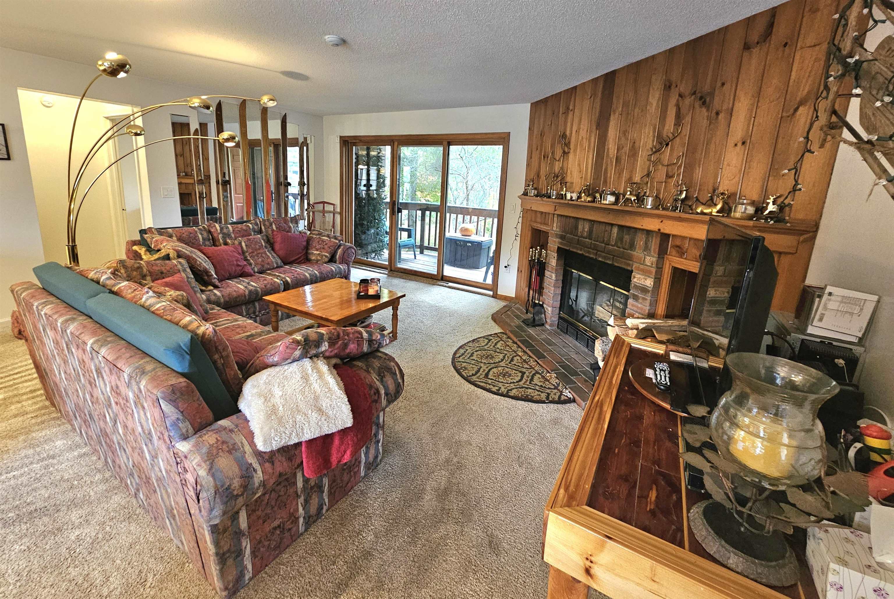 85 Riverfront Drive Property Photo 2