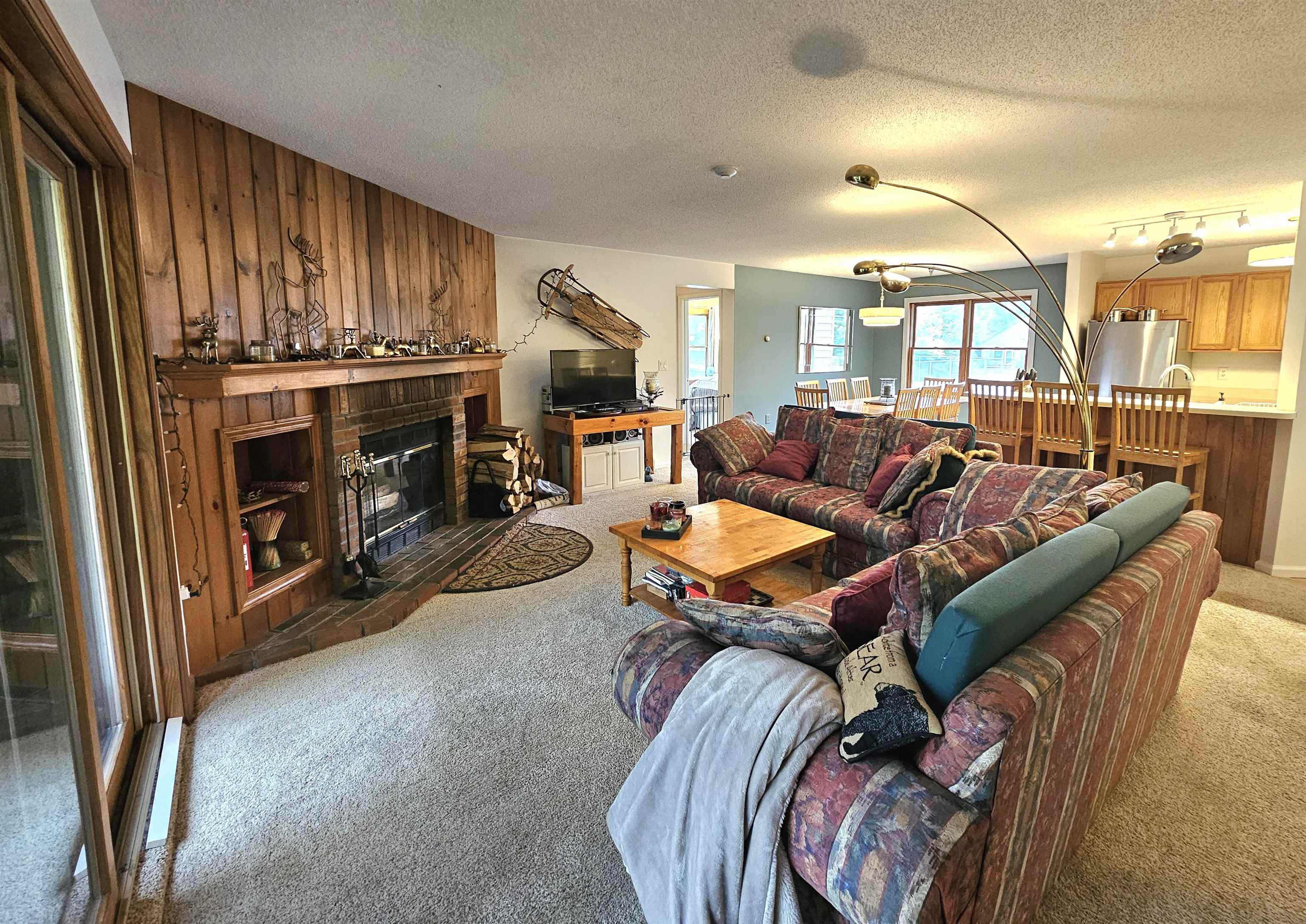 85 Riverfront Drive Property Photo 4