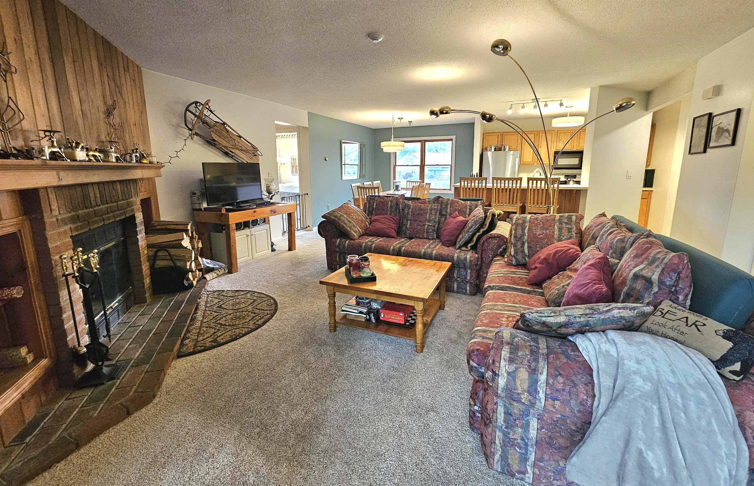 85 Riverfront Drive Property Photo 5