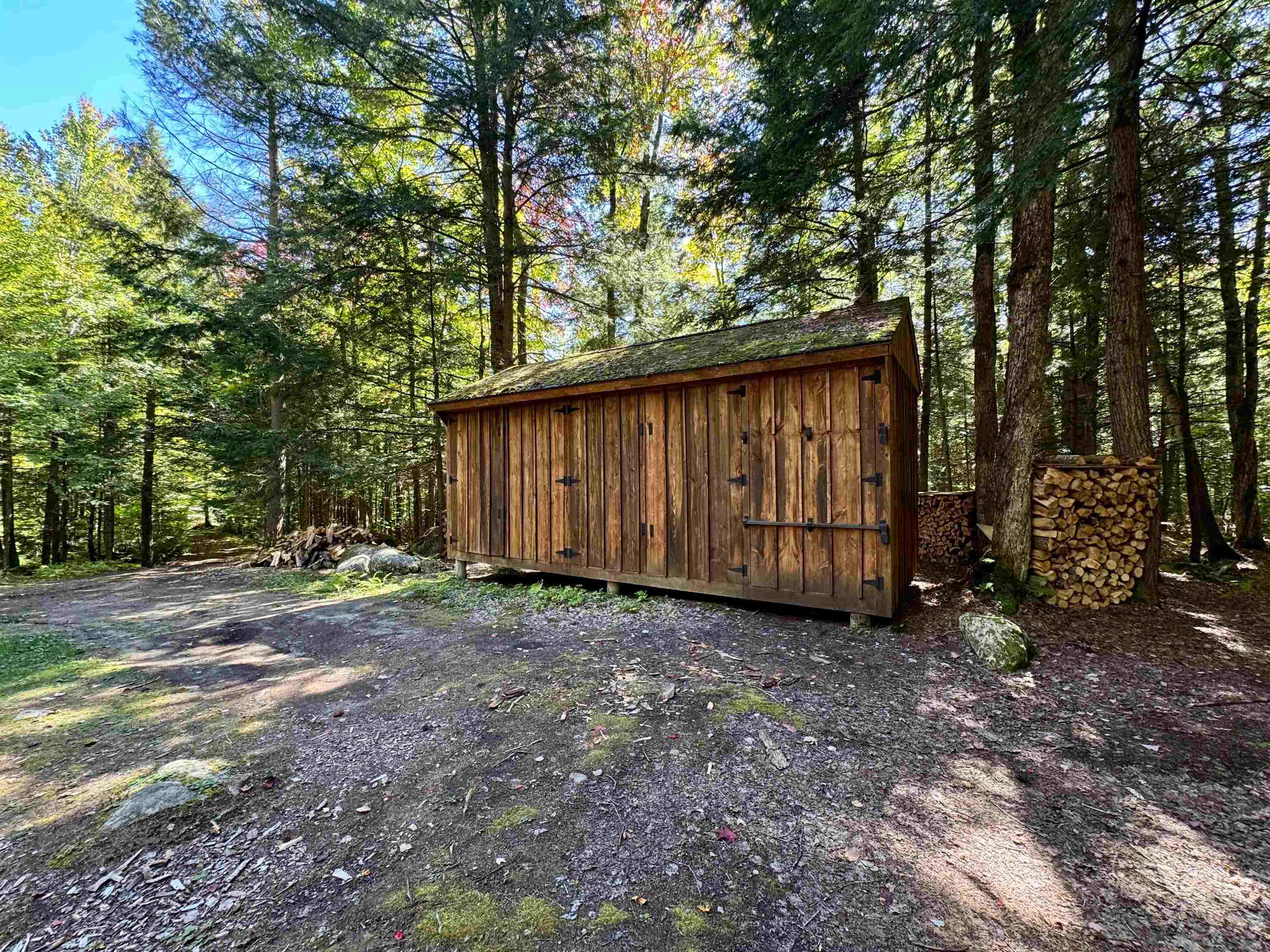 675 Johns Way Property Photo 3