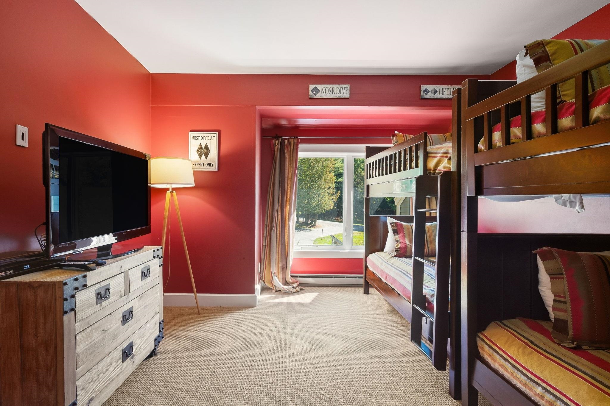 327 Topnotch Drive Property Photo 40