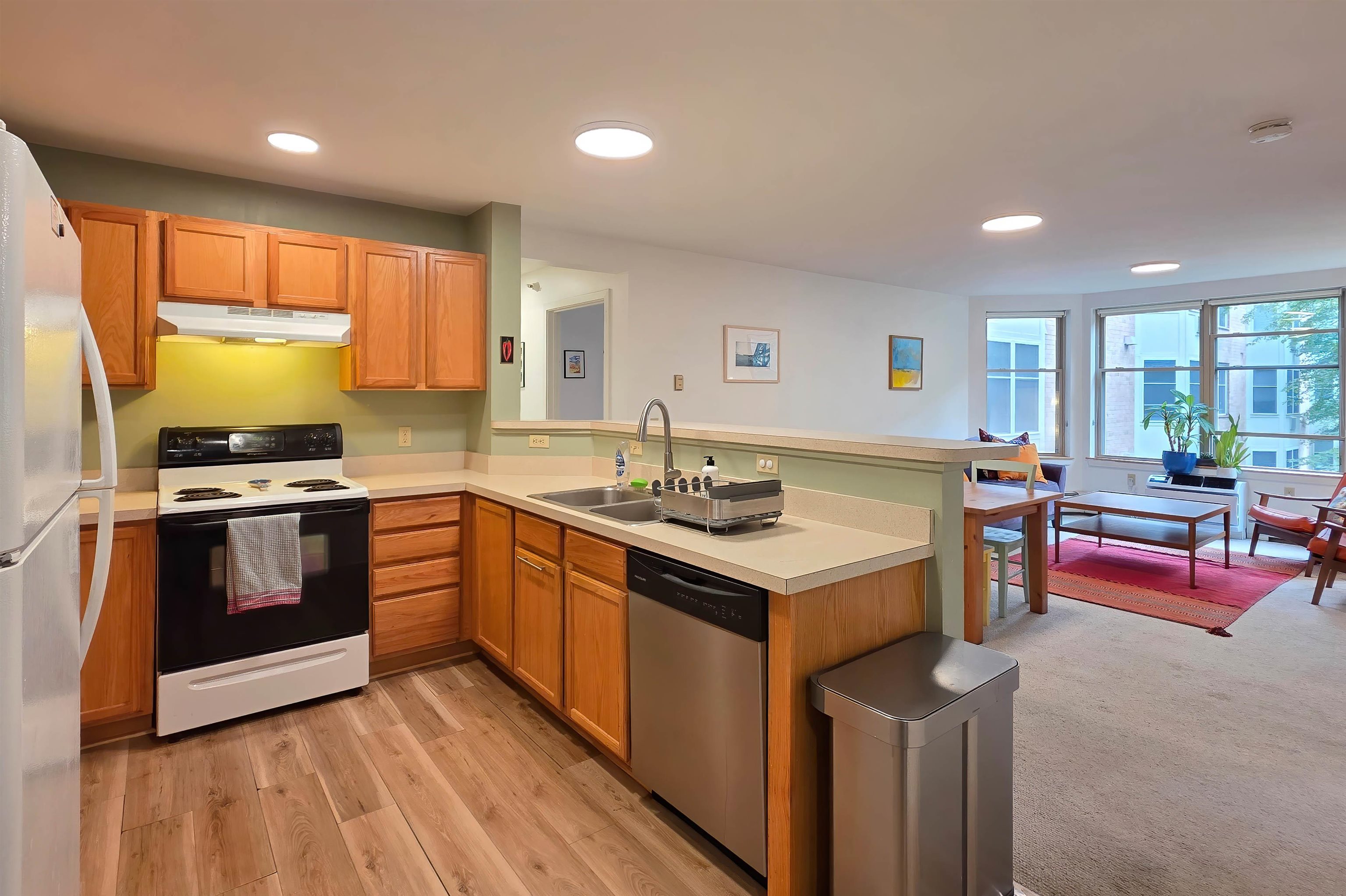409 Farrell Street Property Photo 3