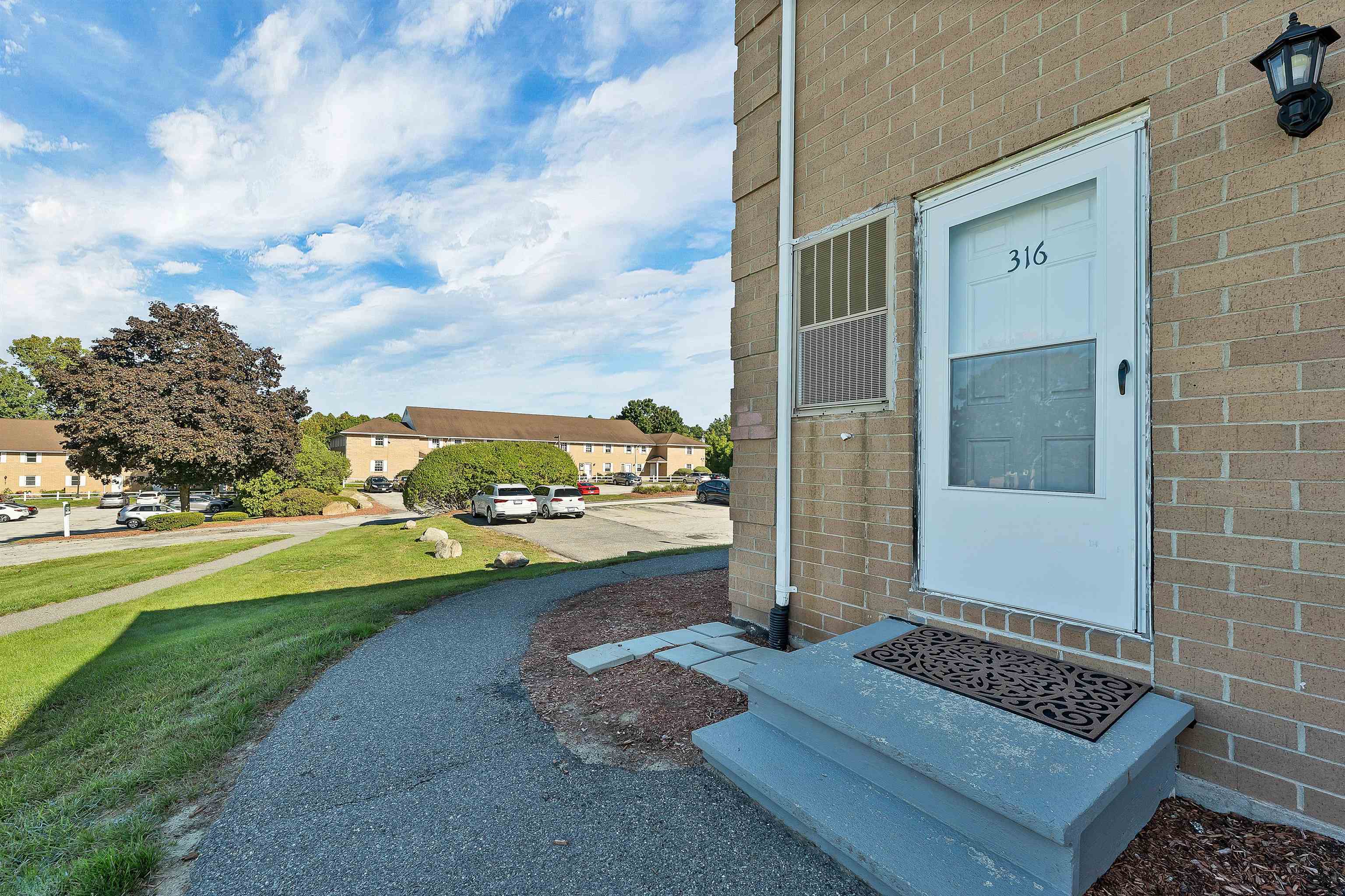 316 Elmwood Drive Property Photo 4