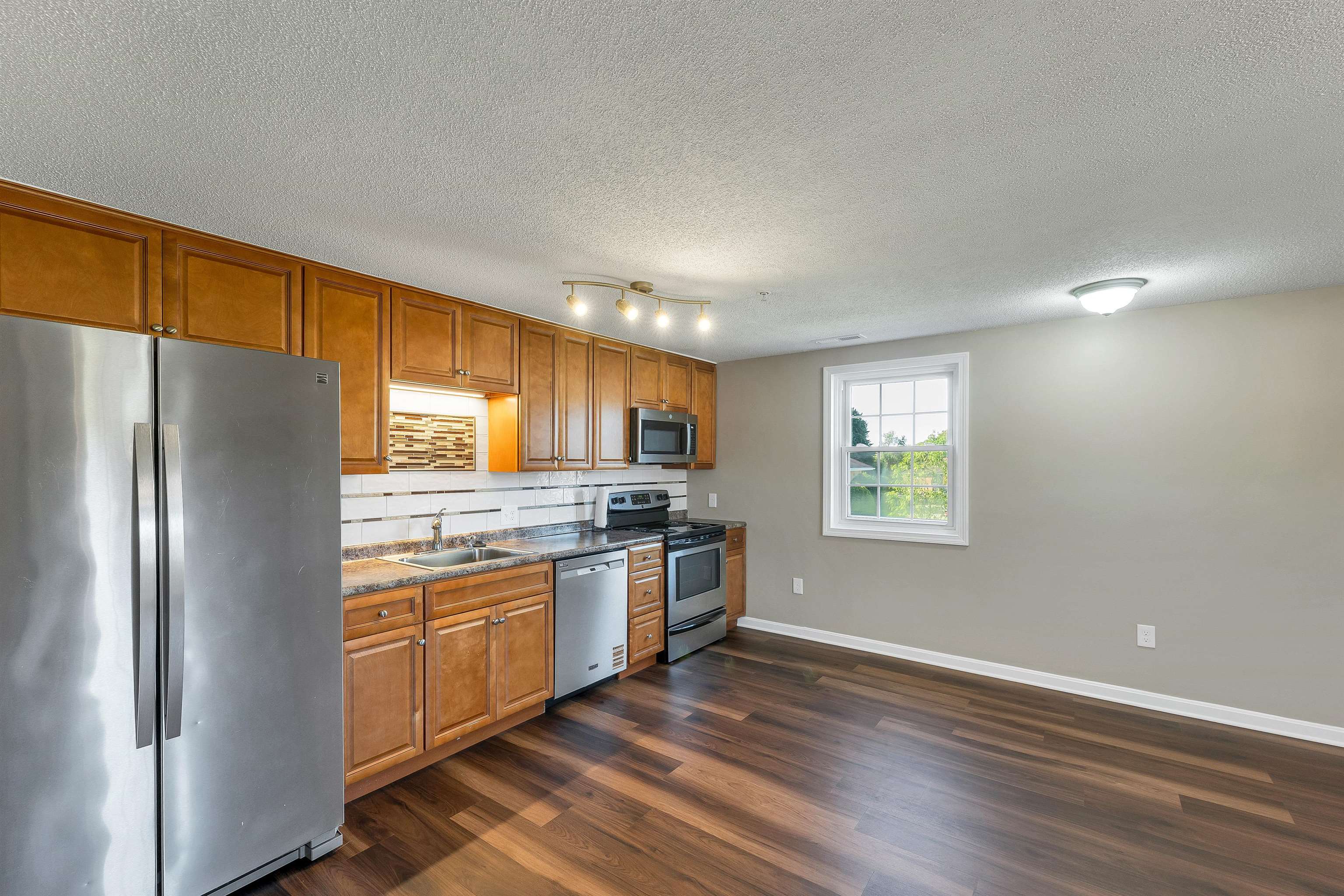 316 Elmwood Drive Property Photo 12