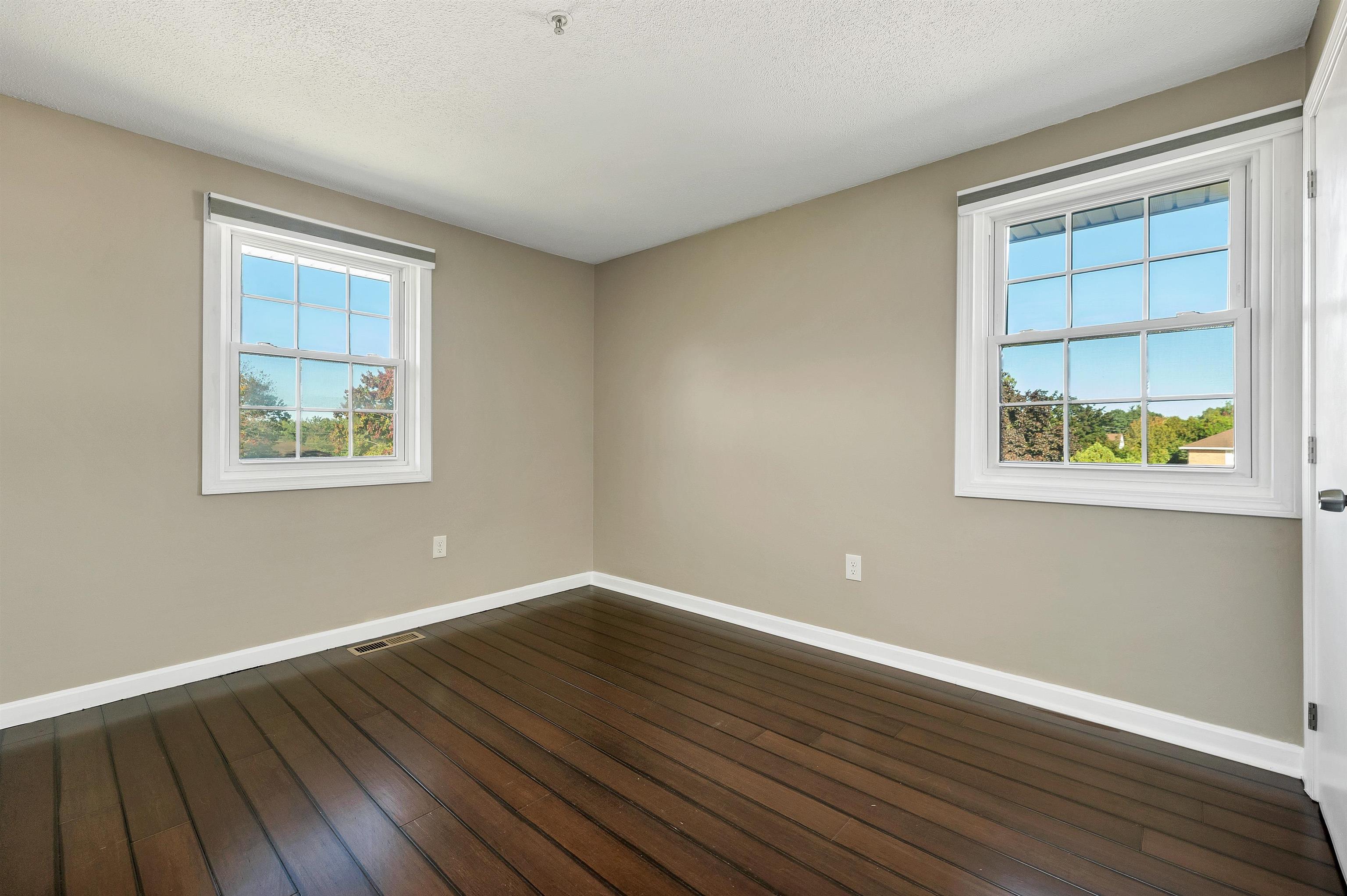 316 Elmwood Drive Property Photo 19