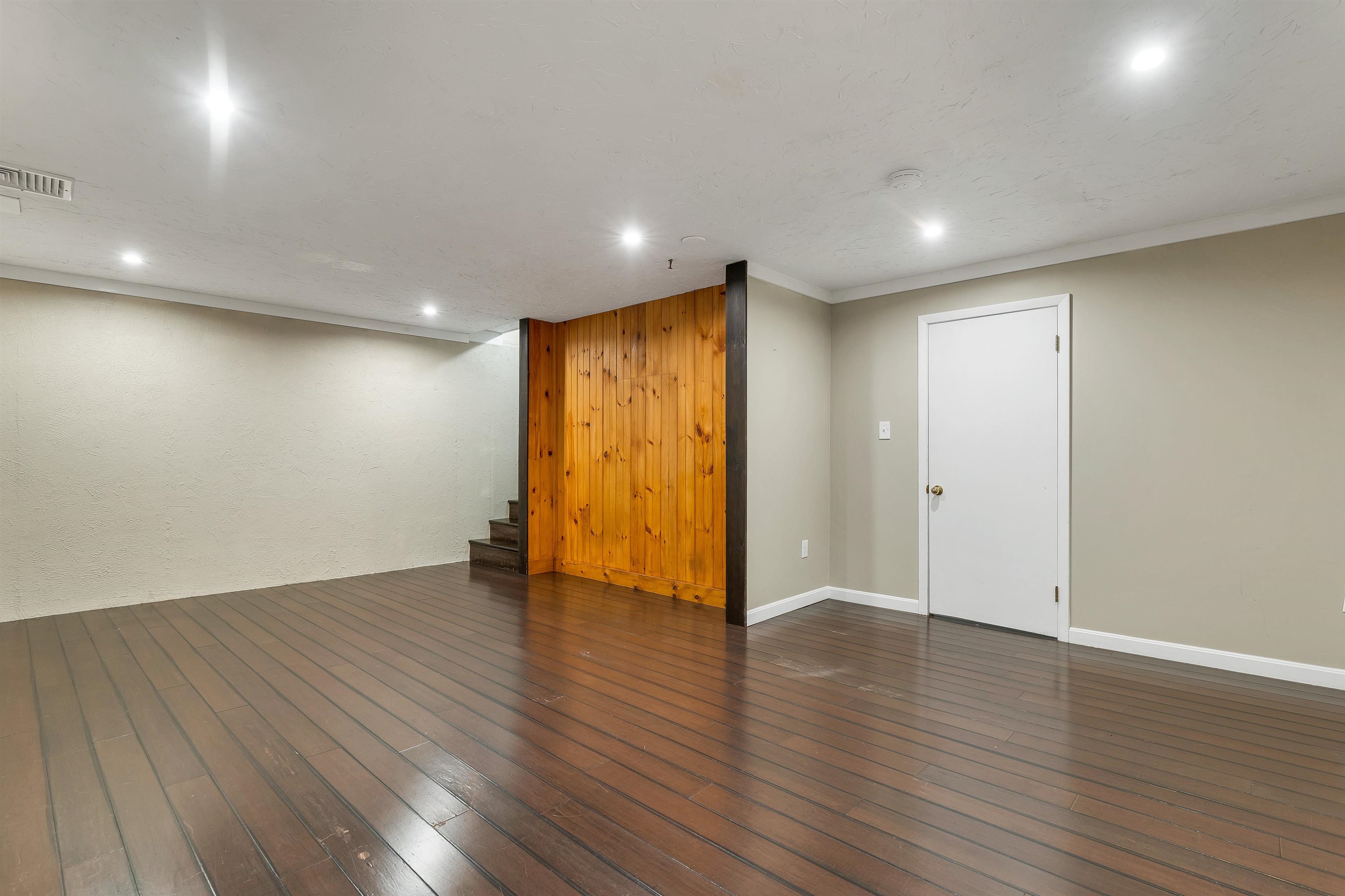 316 Elmwood Drive Property Photo 27