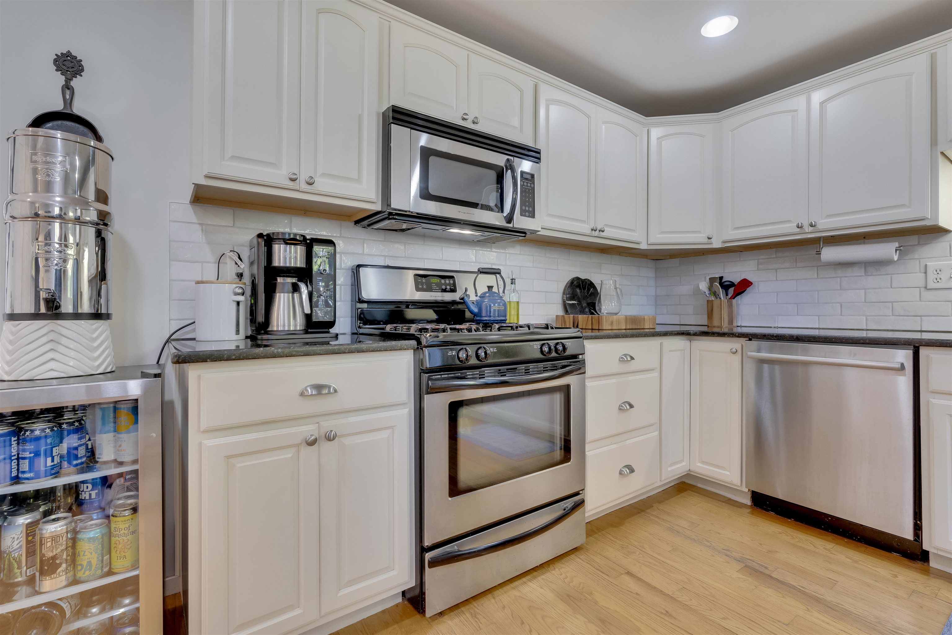 35 Woodbury Avenue Property Photo 10