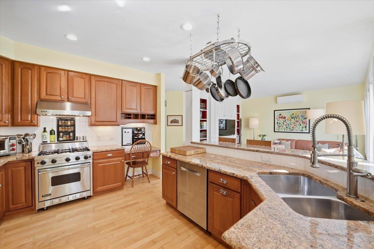 342 Brennan Woods Drive Property Photo 15