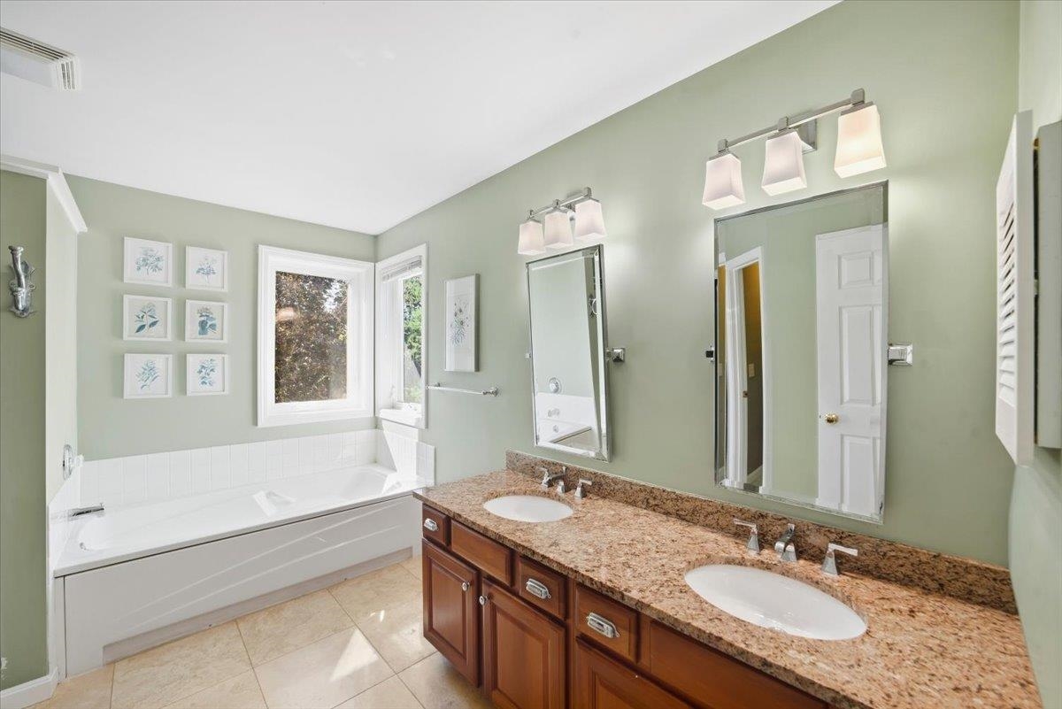 342 Brennan Woods Drive Property Photo 31