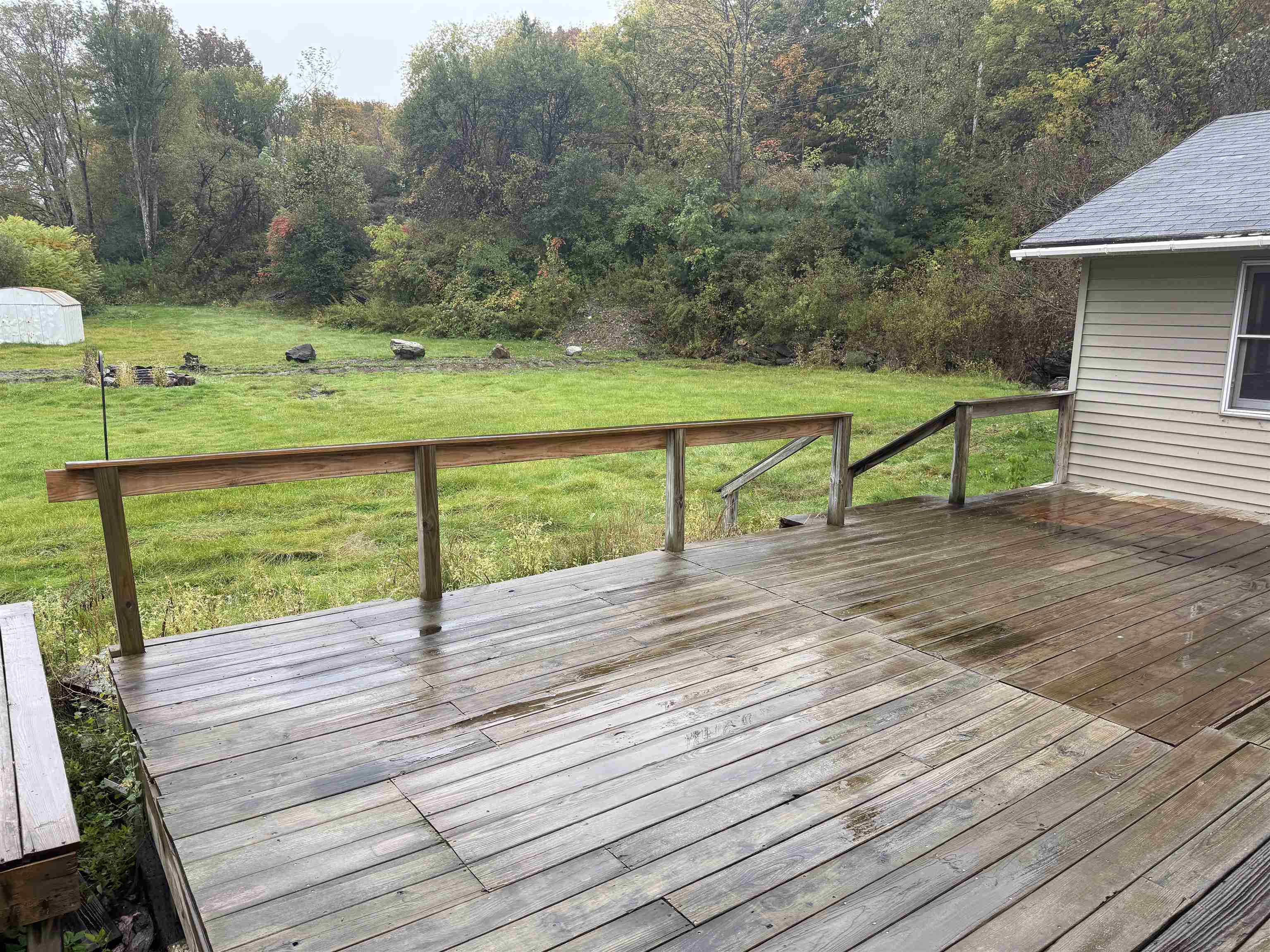 1023 Clarendon Avenue Property Photo 4
