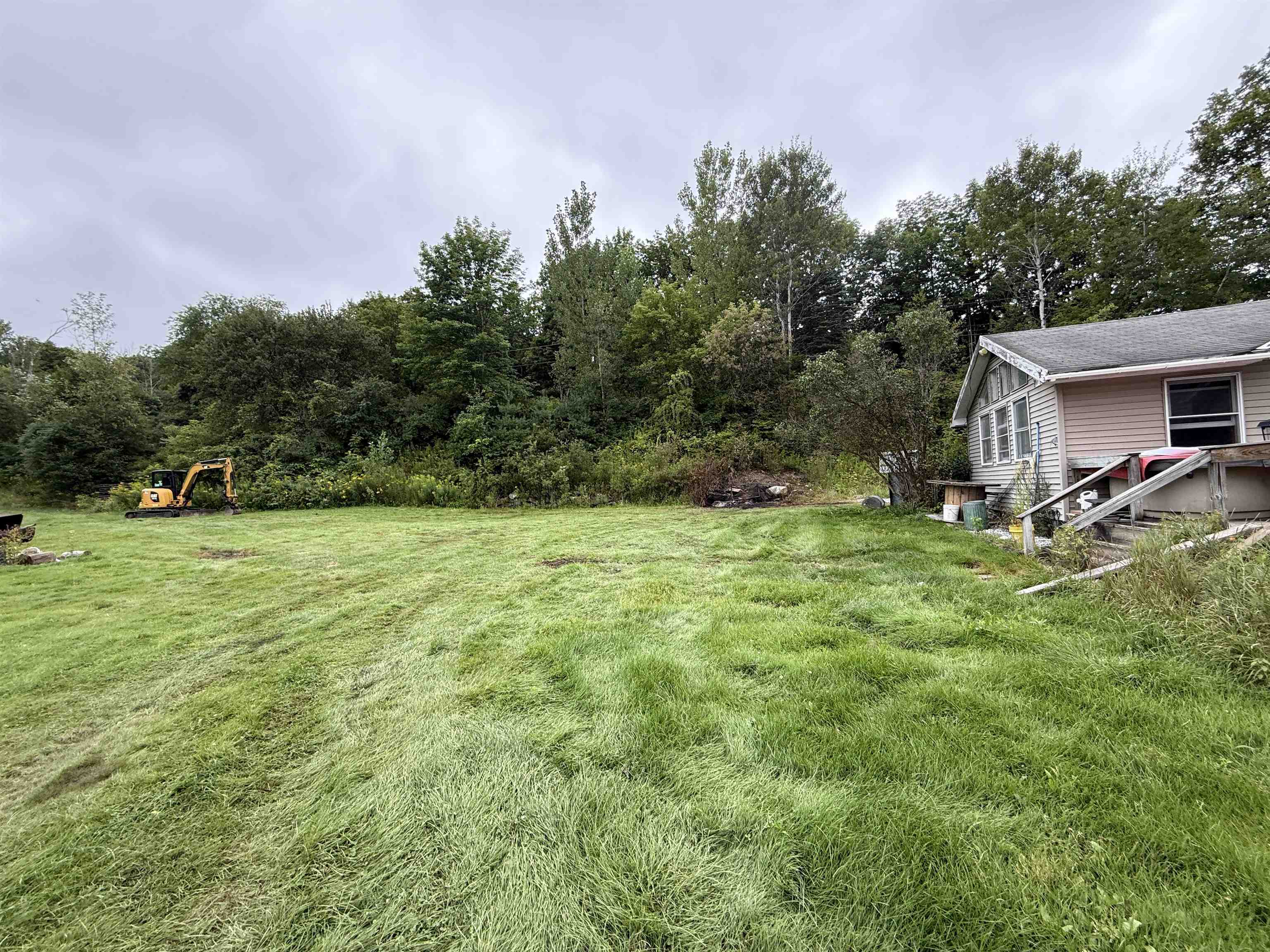 1023 Clarendon Avenue Property Photo 16