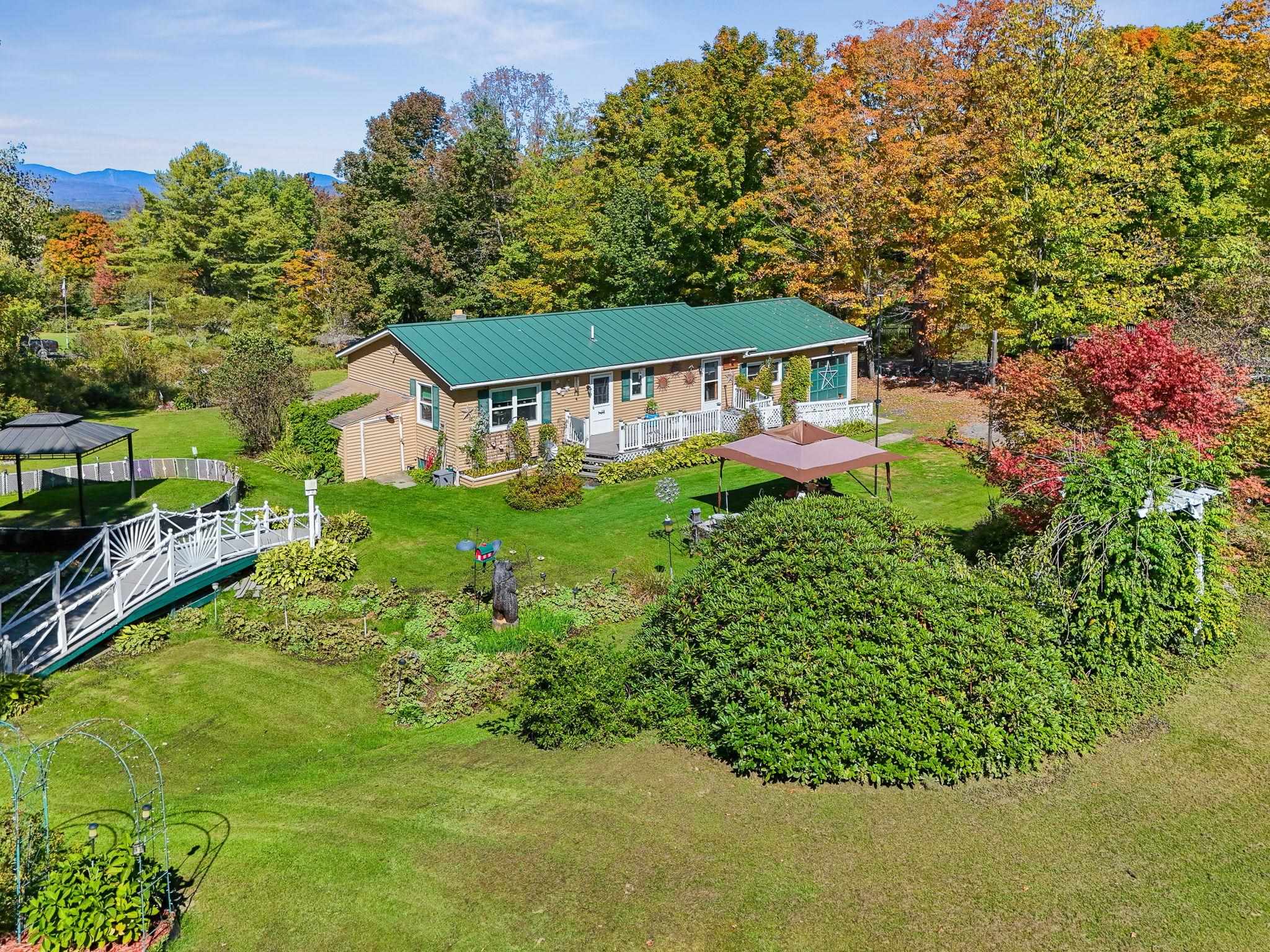 3081 Perry Hill Road Property Photo 1