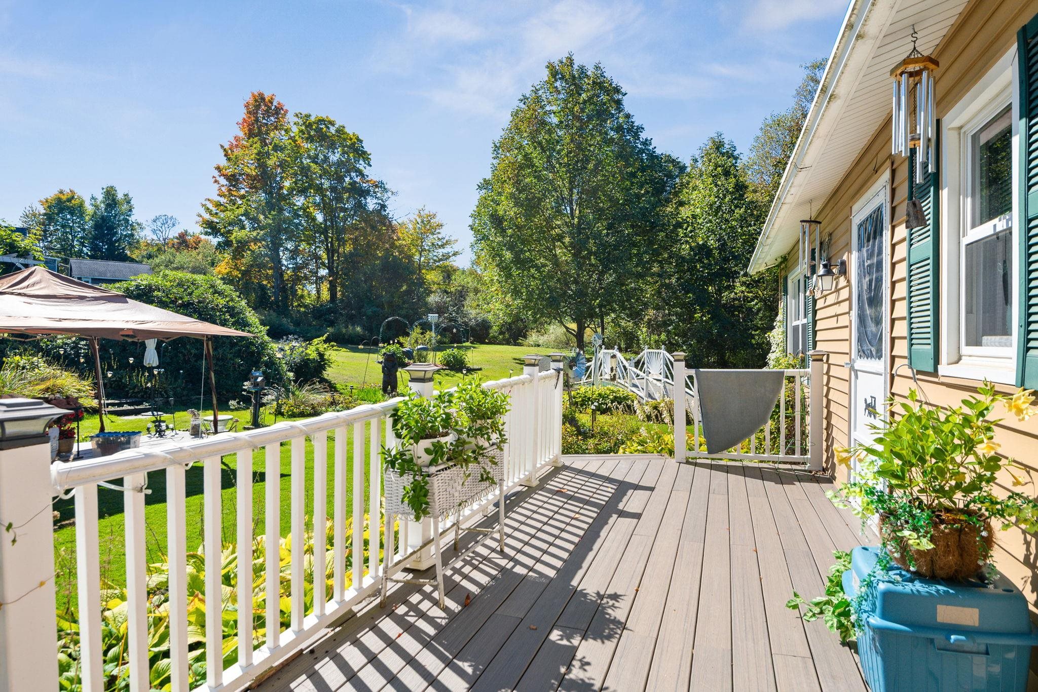 3081 Perry Hill Road Property Photo 2
