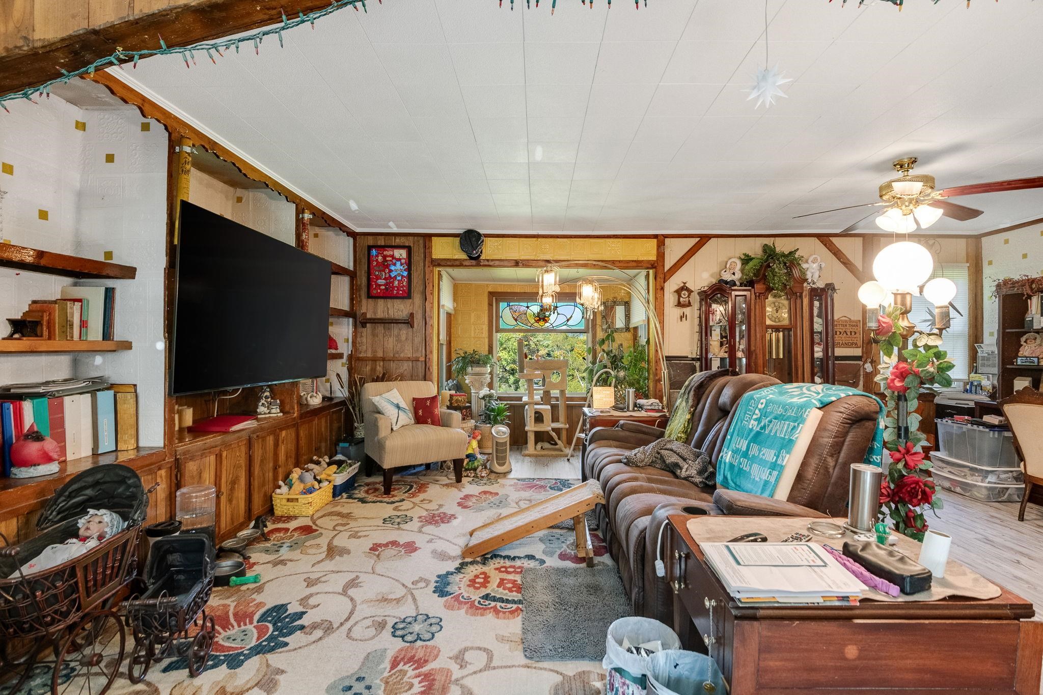 3081 Perry Hill Road Property Photo 10