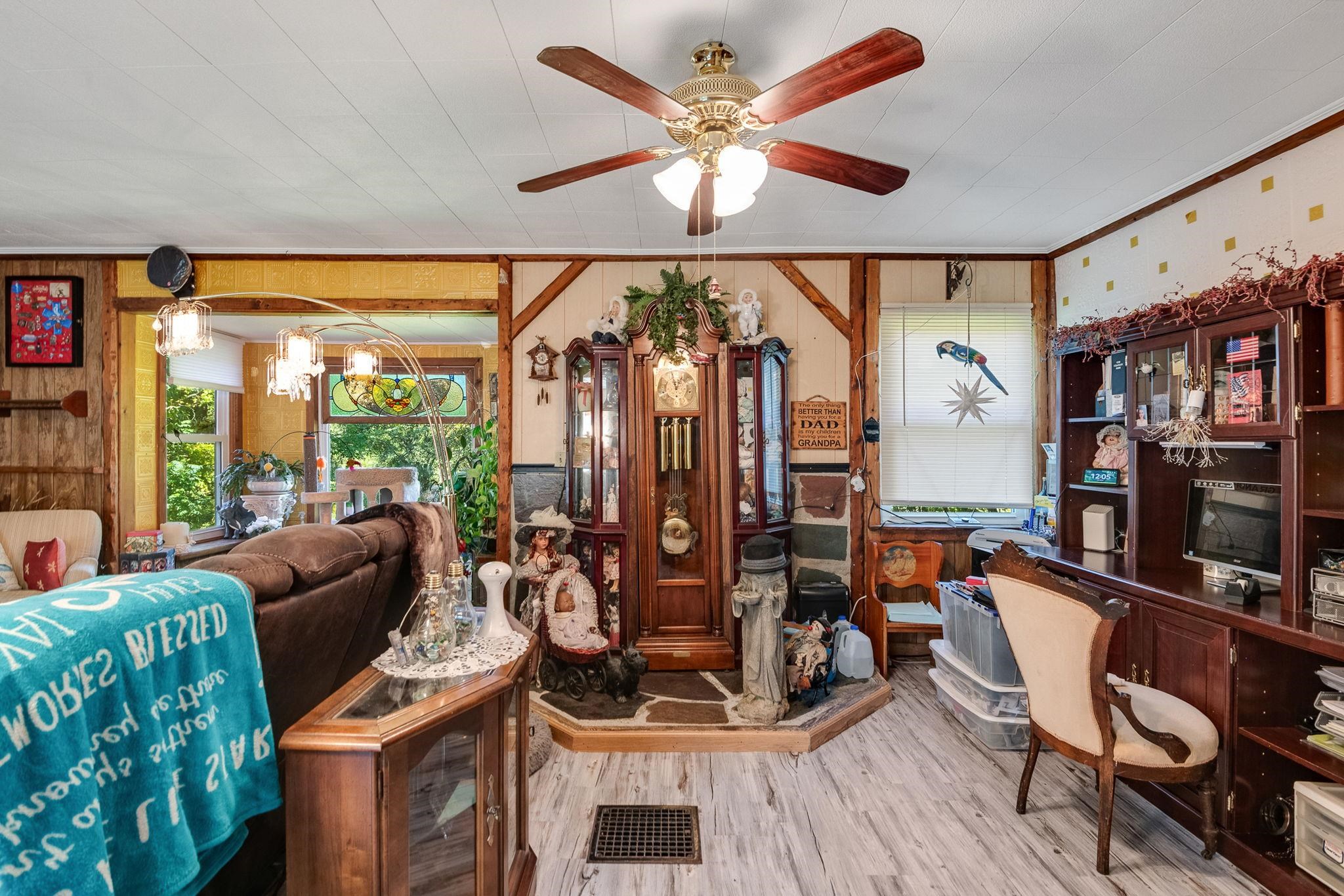 3081 Perry Hill Road Property Photo 13