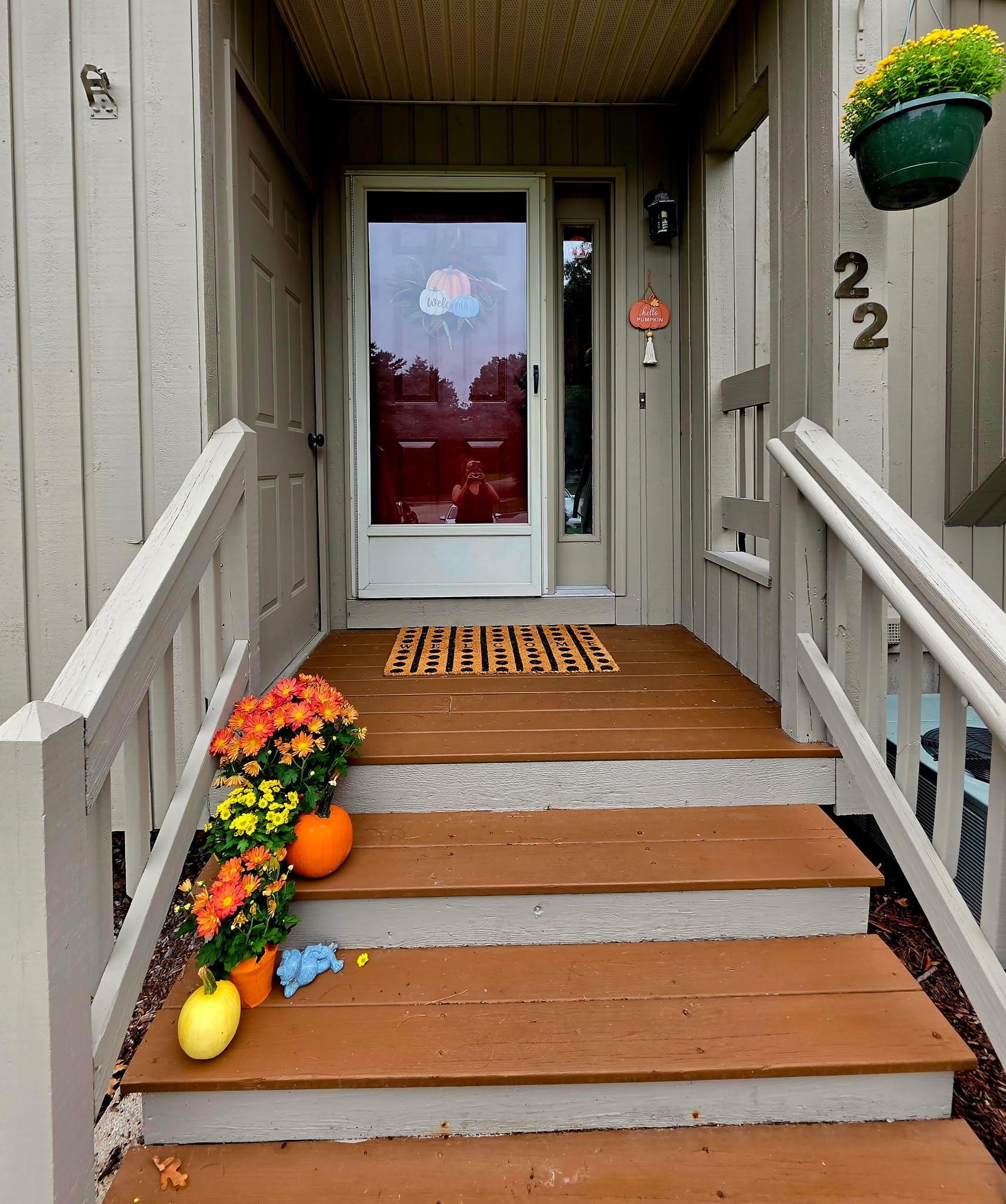 22 Suffolk Court Property Photo 1