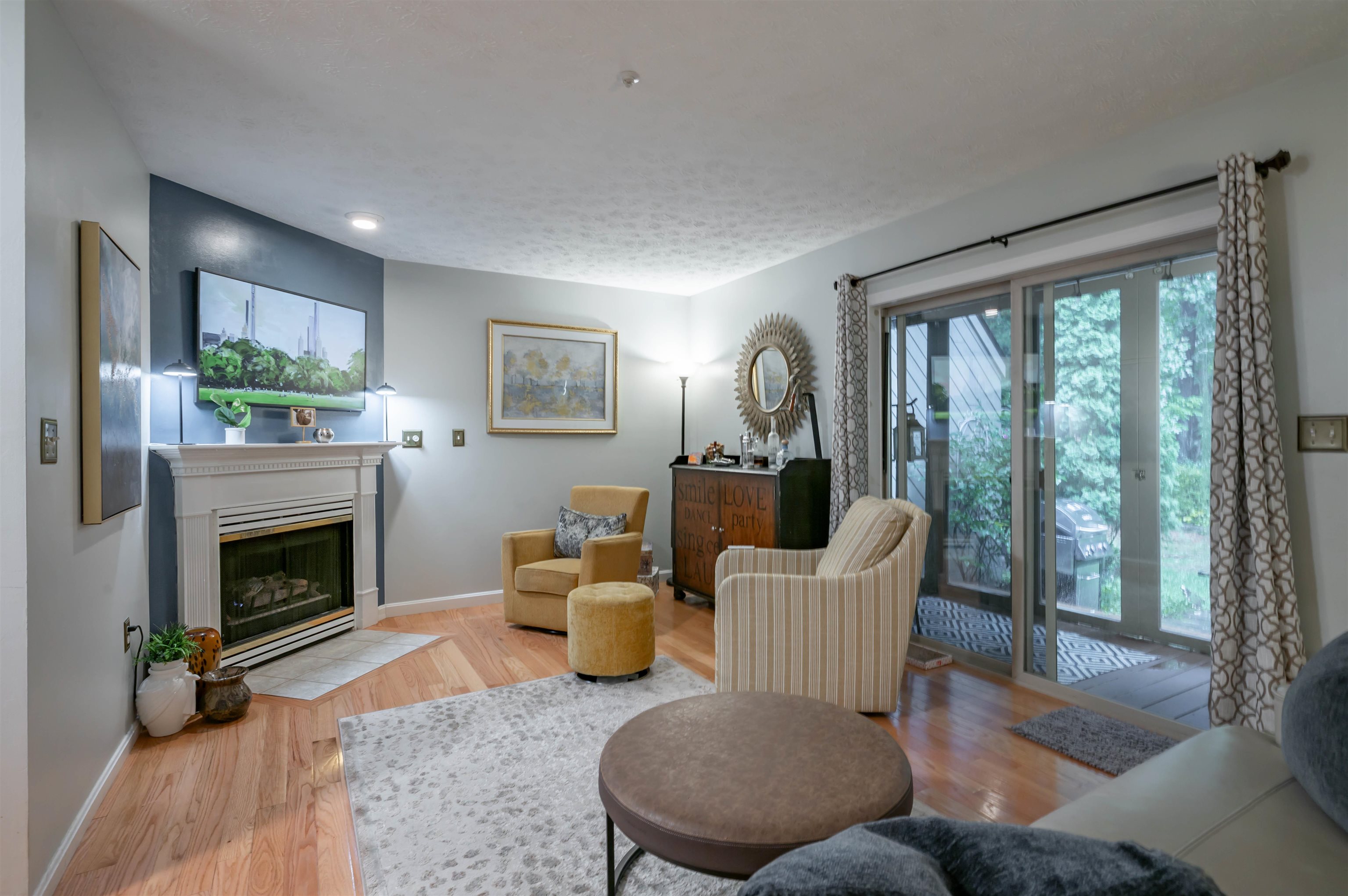 22 Suffolk Court Property Photo 13