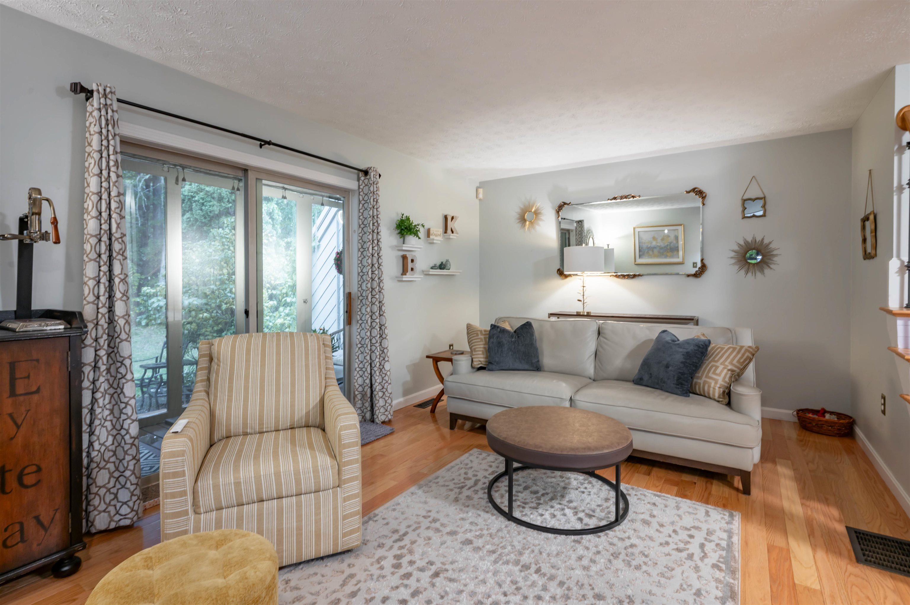 22 Suffolk Court Property Photo 15