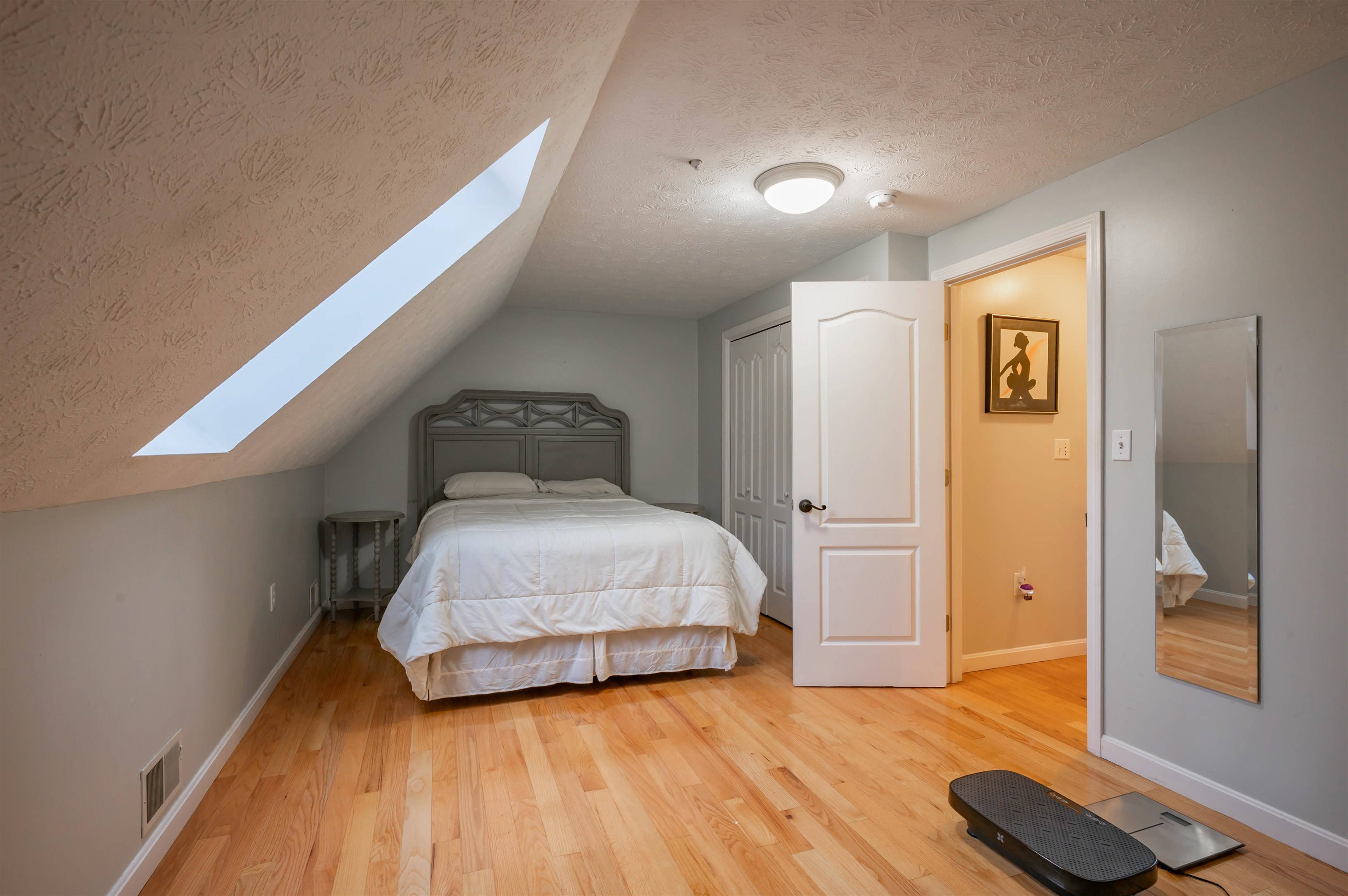 22 Suffolk Court Property Photo 25