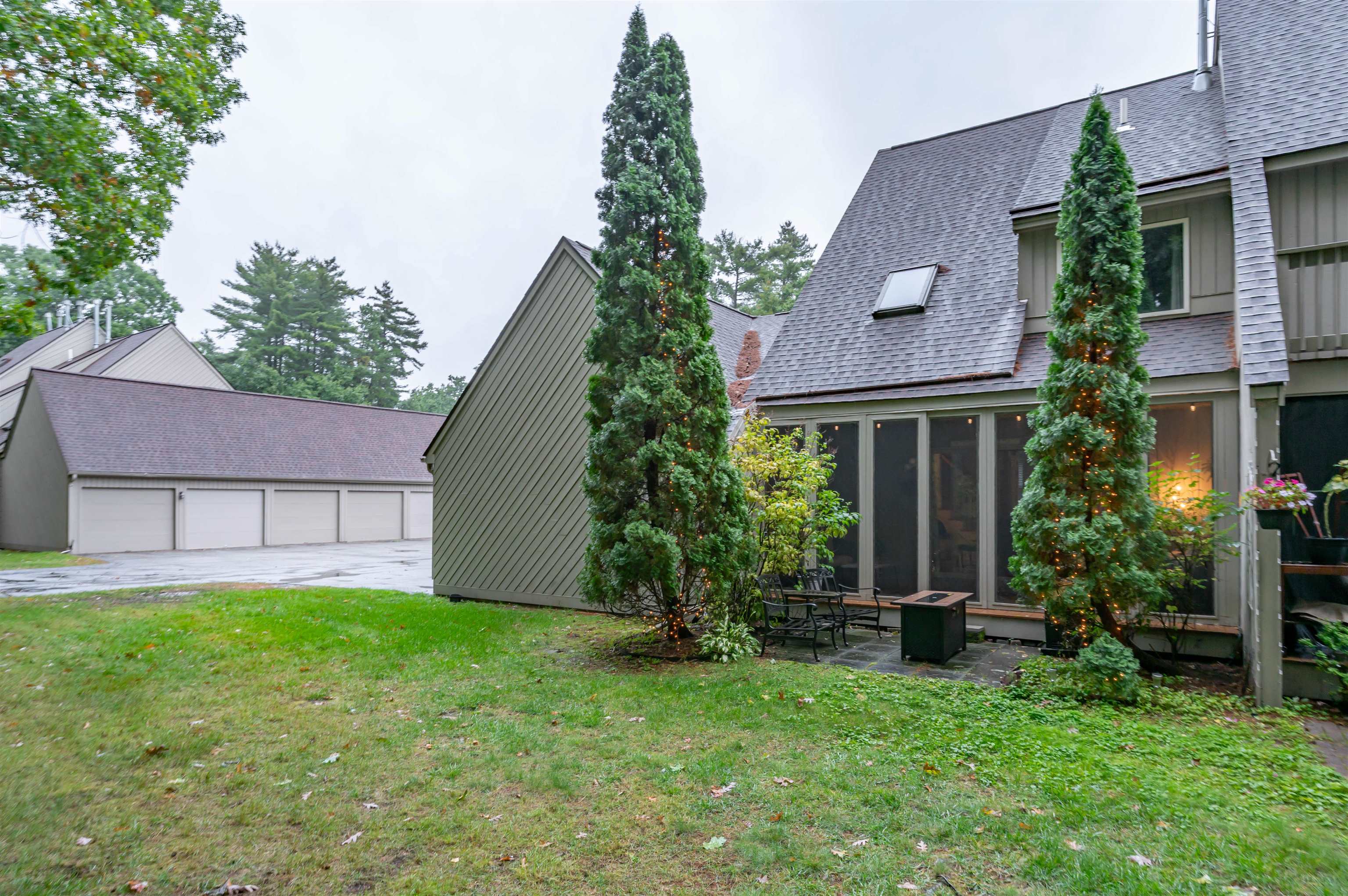 22 Suffolk Court Property Photo 34
