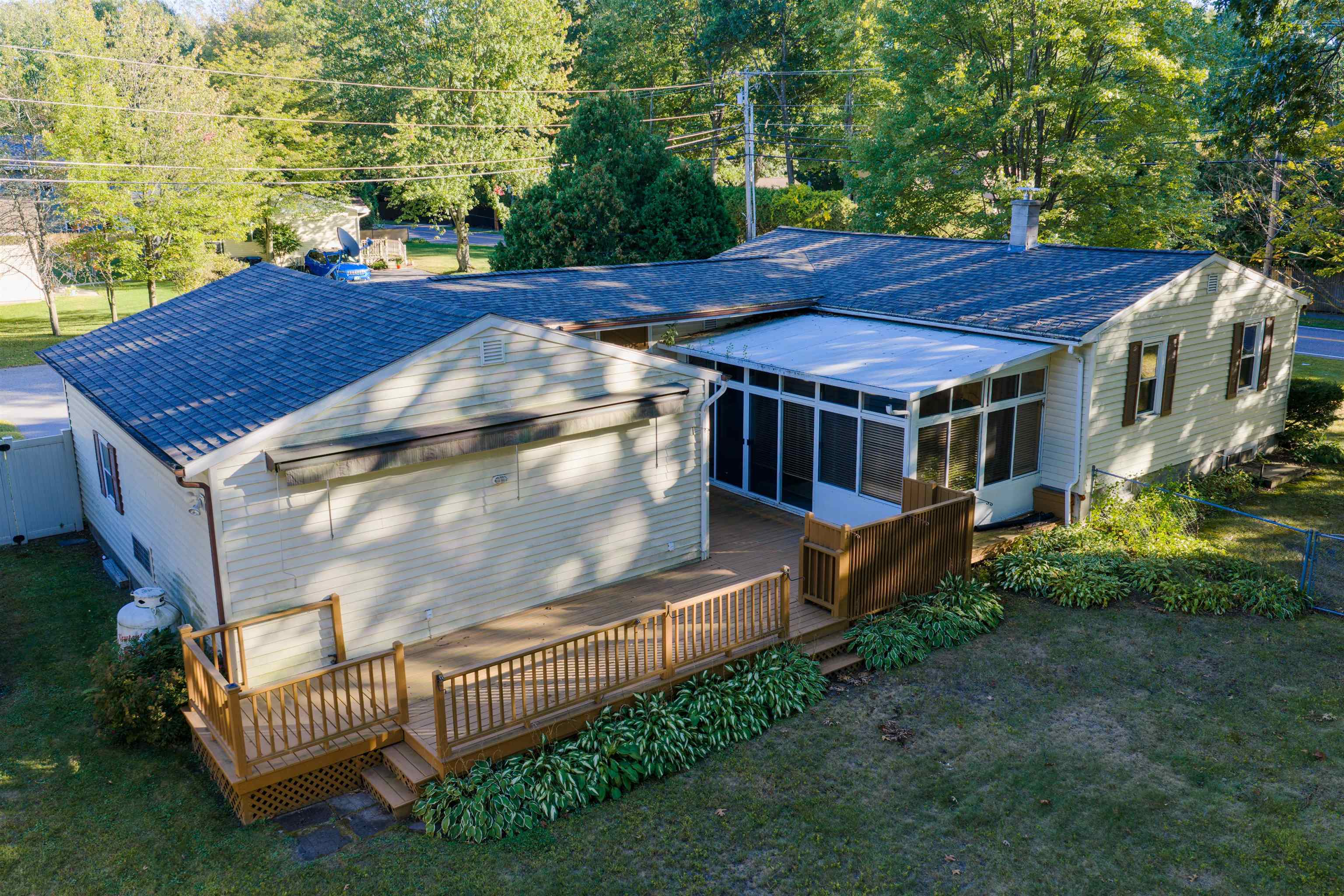 800 Porters Point Road Property Photo 2